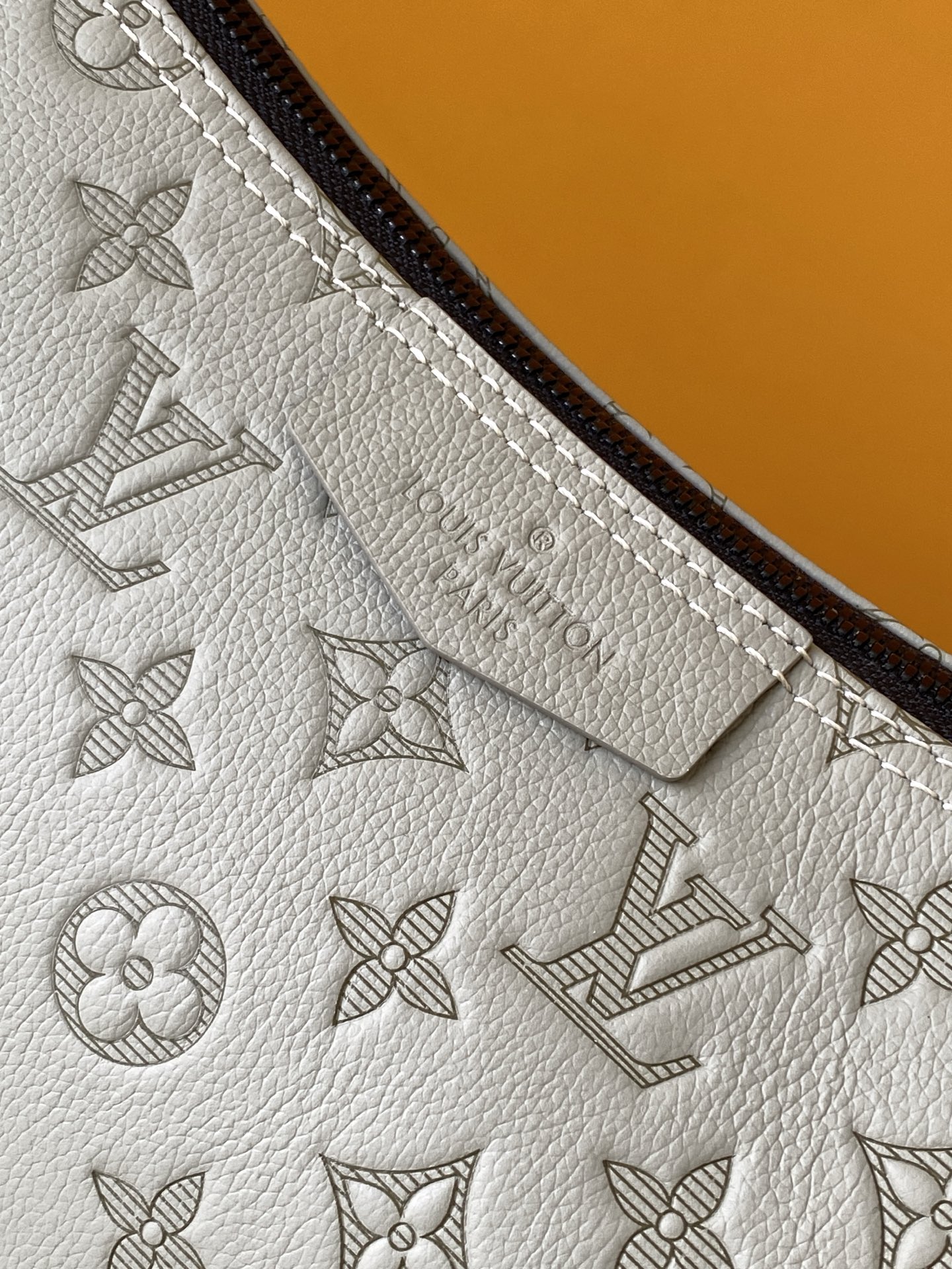 Louis Vuitton Basic Bag Cow Leather Black M-l-s