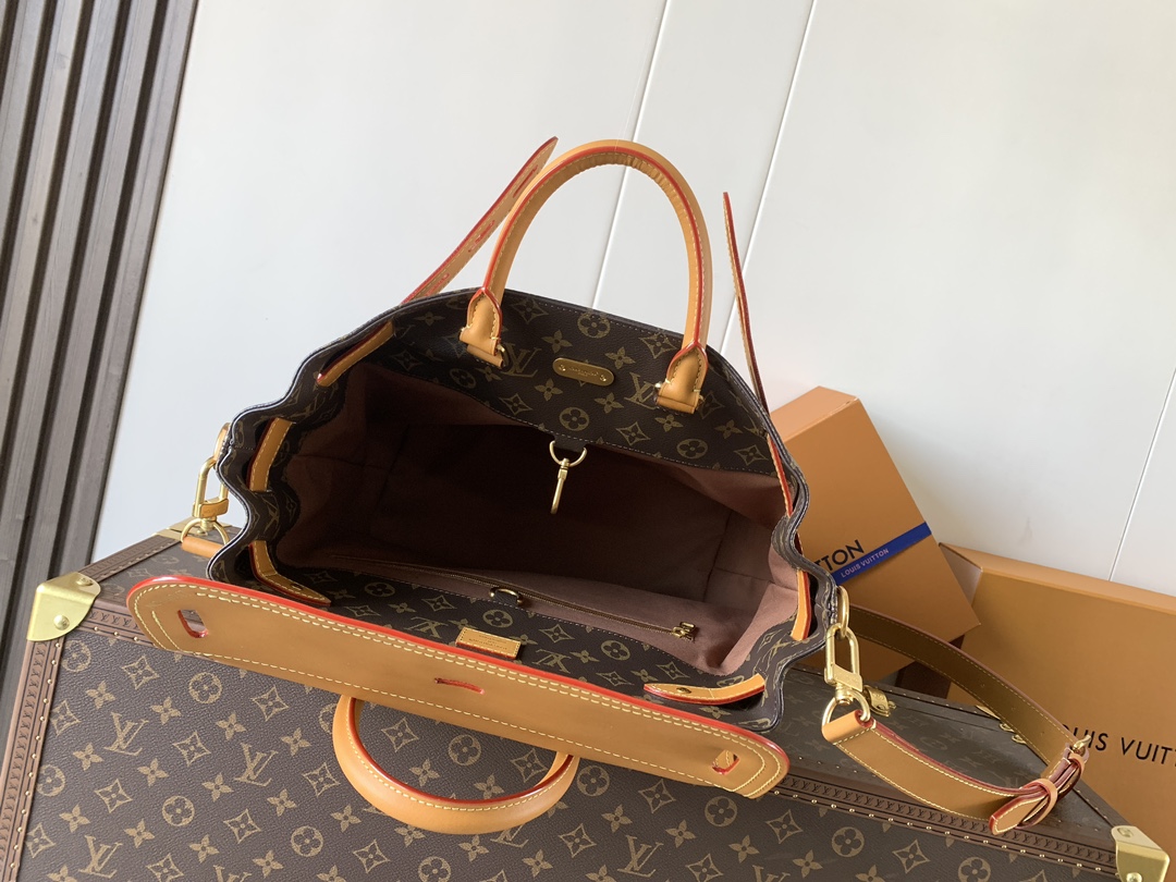 Louis Vuitton Basic Bag Canvas M-l-s