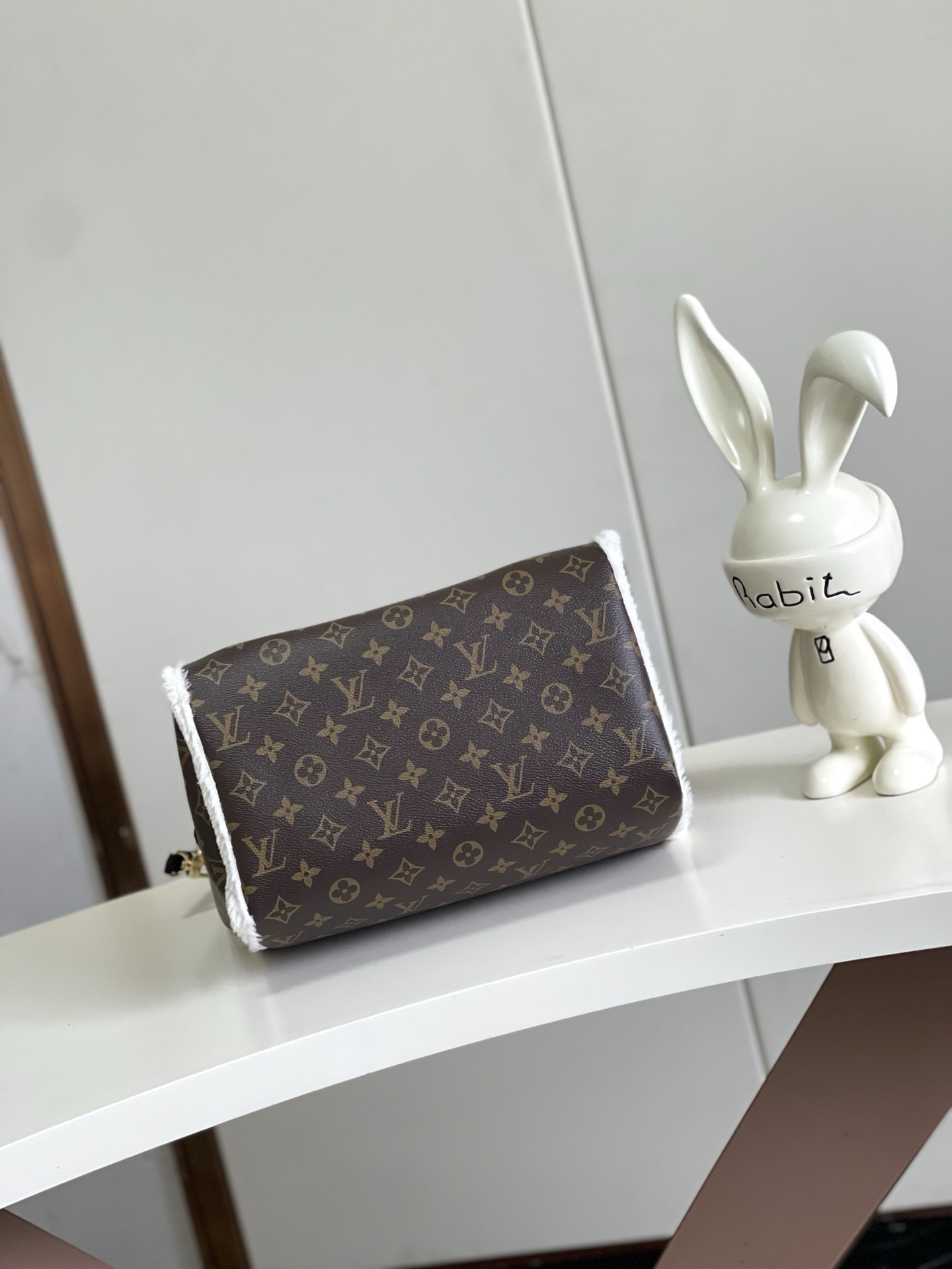 Louis Vuitton Basic Bag Canvas M-s