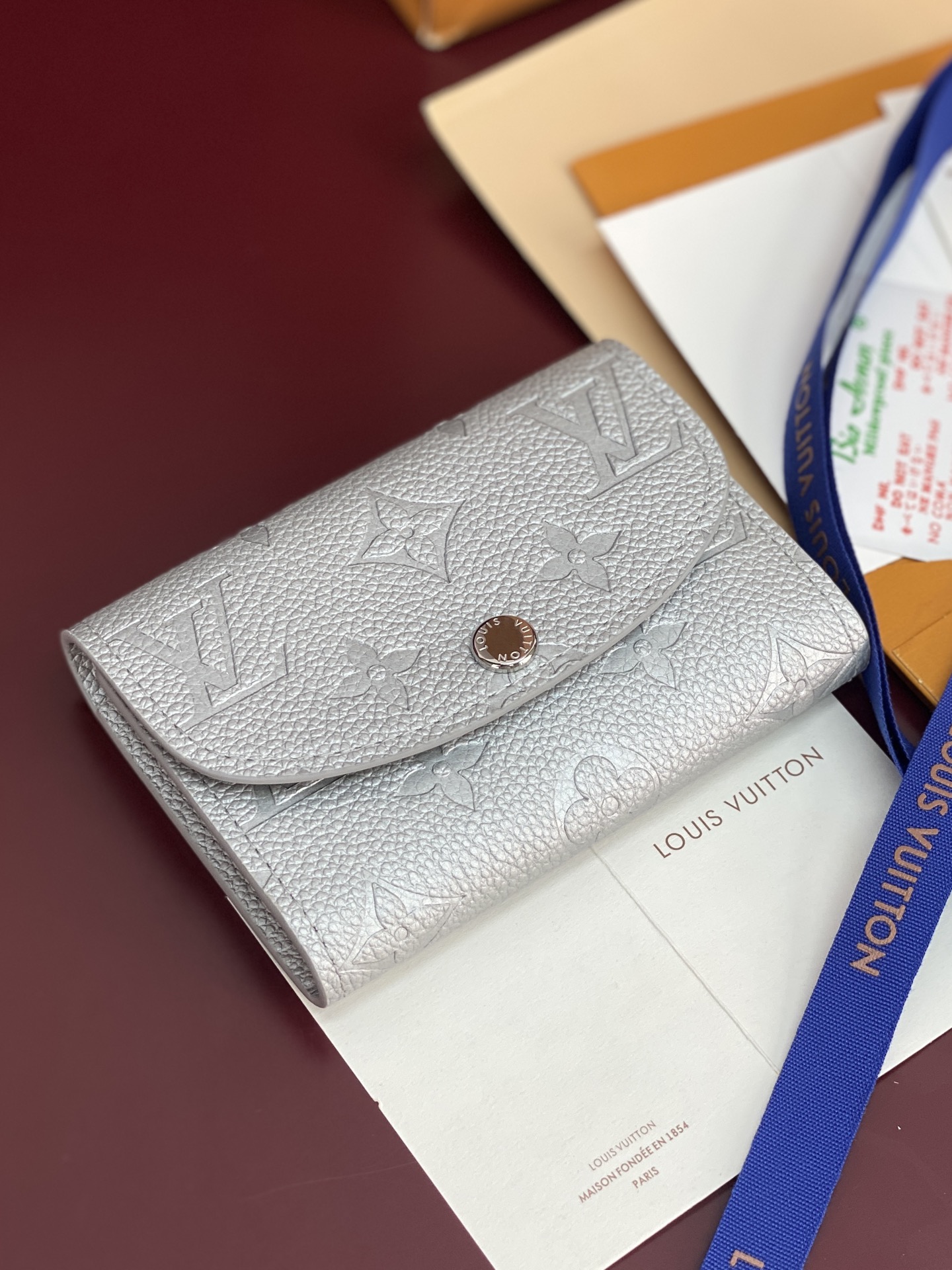 Louis Vuitton Basic Bag M-l-s