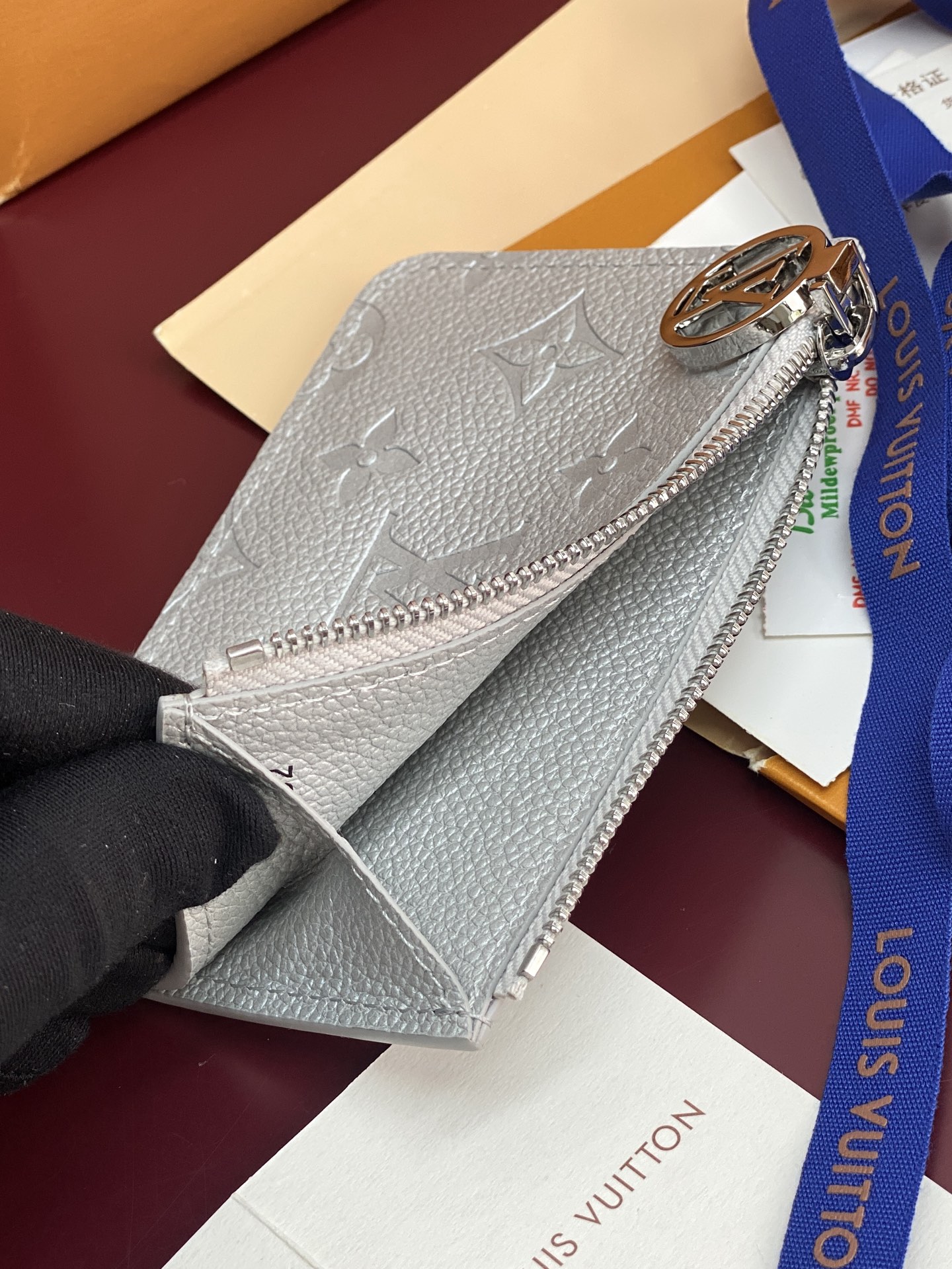 Louis Vuitton Basic Bag Cow Leather M