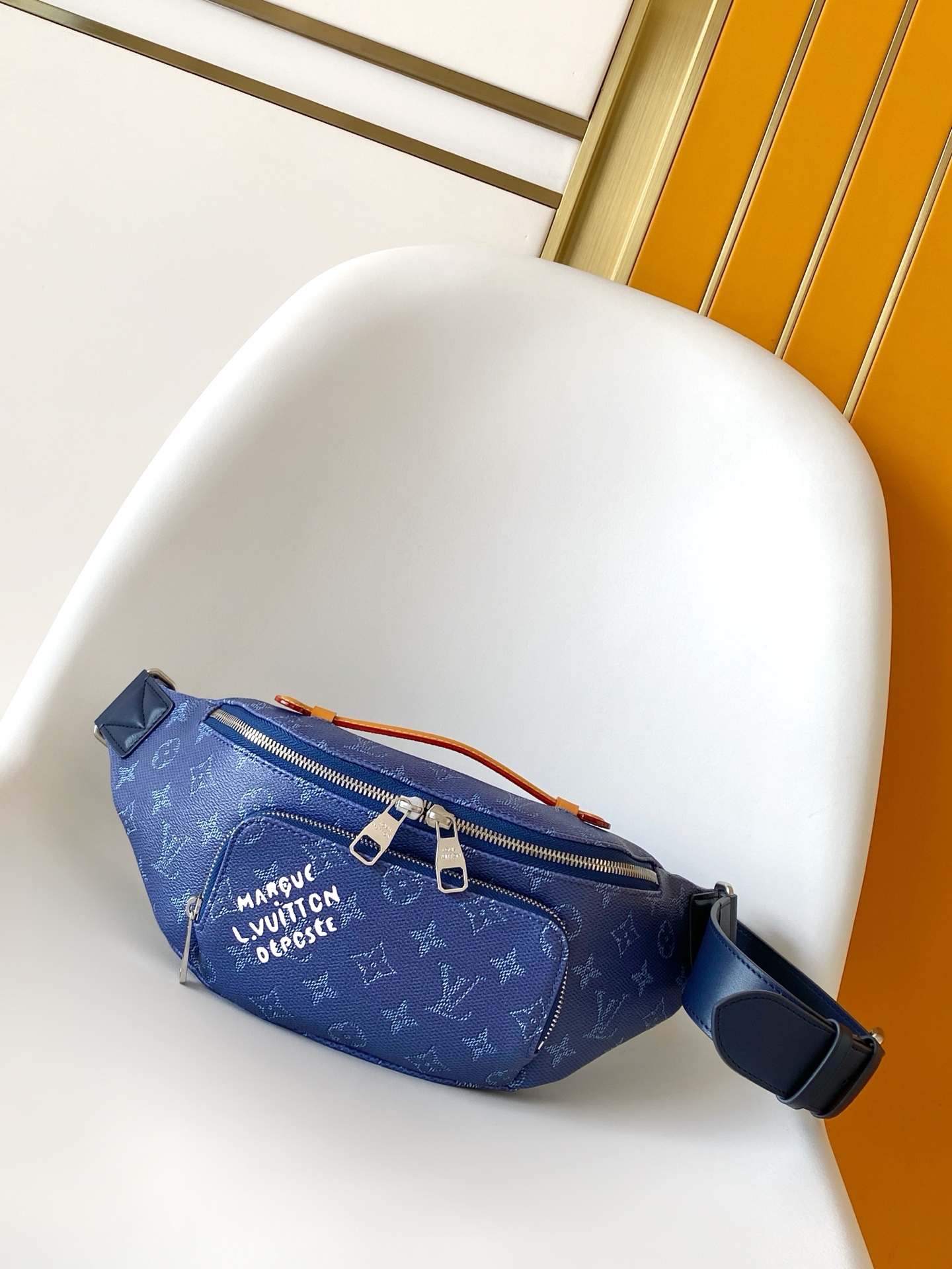 Louis Vuitton Basic Bag Cow Leather Black M-s