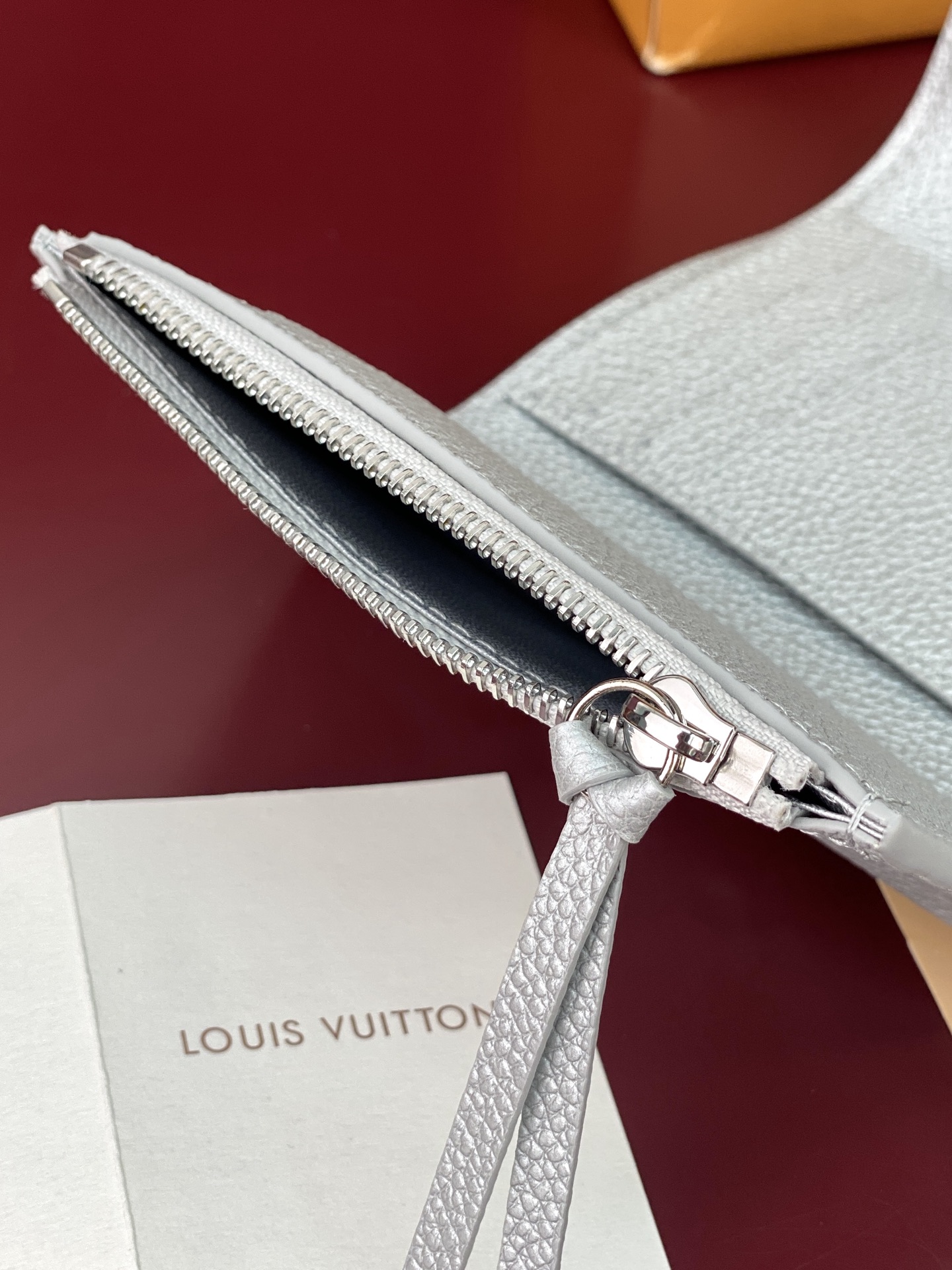 Louis Vuitton Basic Bag Cow Leather Silver M