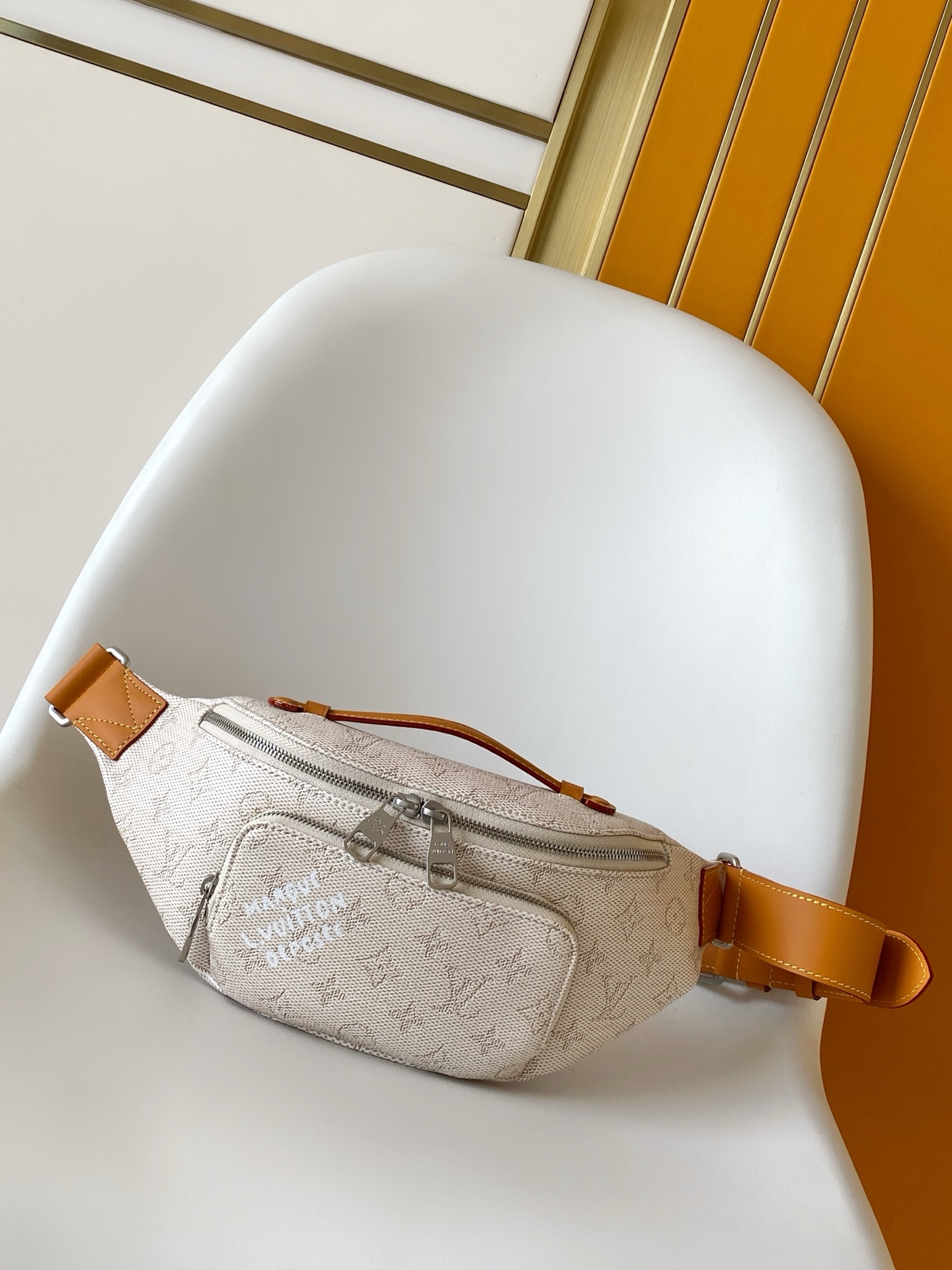 Louis Vuitton Basic Bag Cow Leather Black M-s