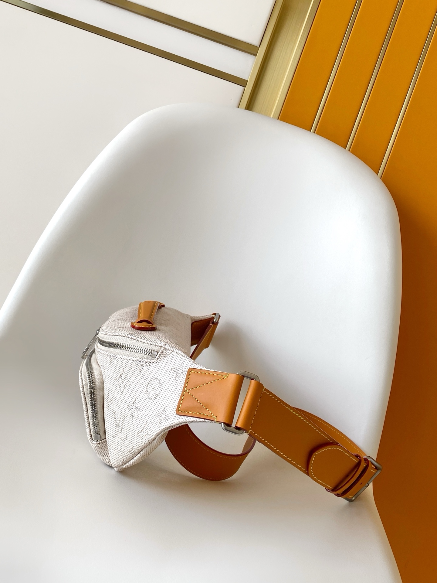 Louis Vuitton Basic Bag Cow Leather Black M-s