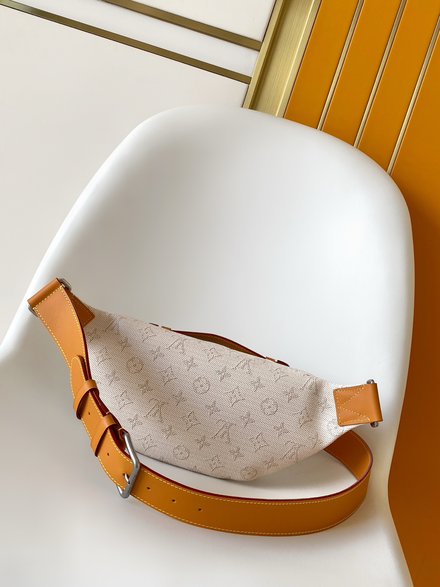 Louis Vuitton Basic Bag Cow Leather Black M-s