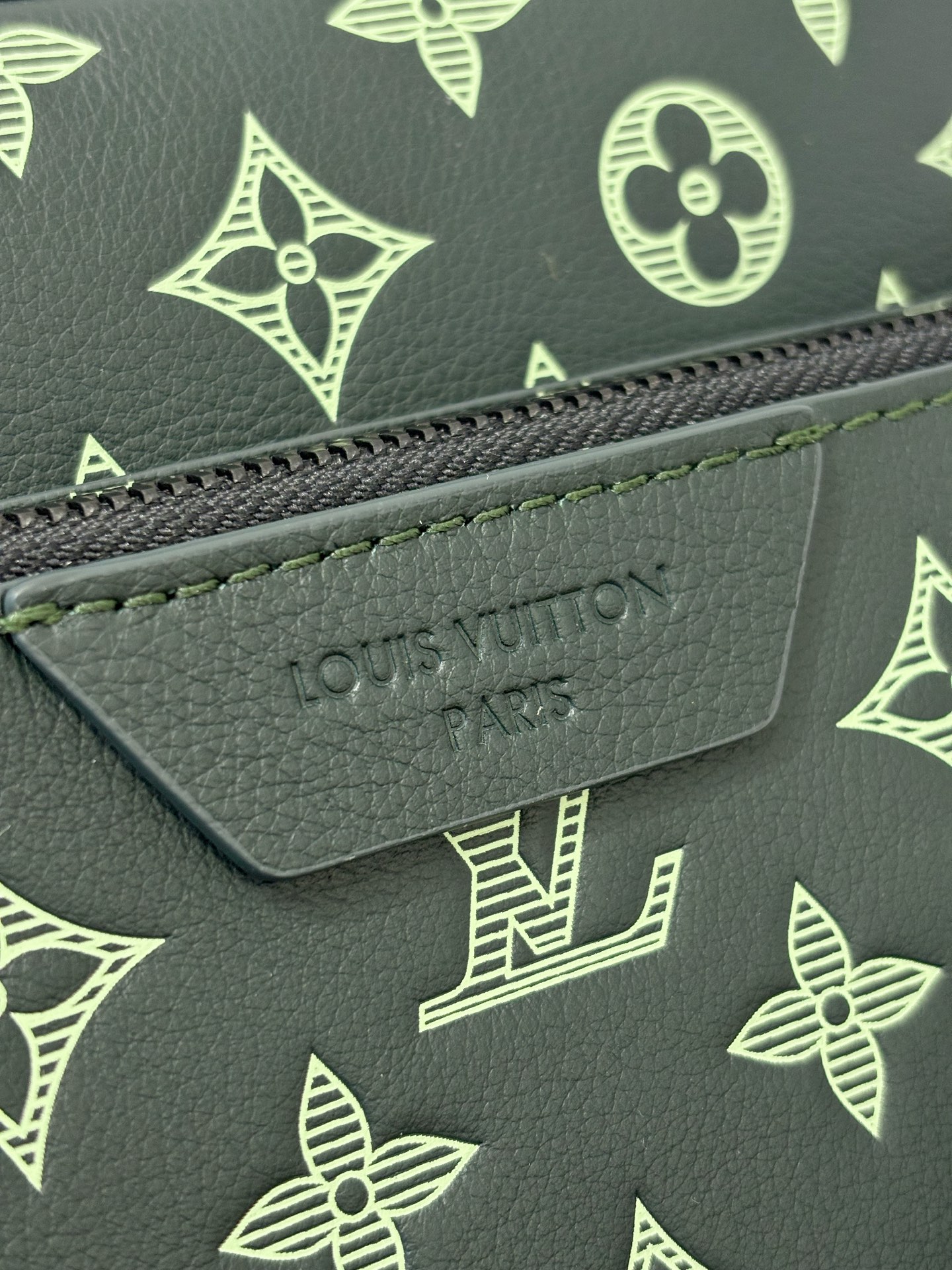 Louis Vuitton Messenger Bag Cow Leather M-25cm-s