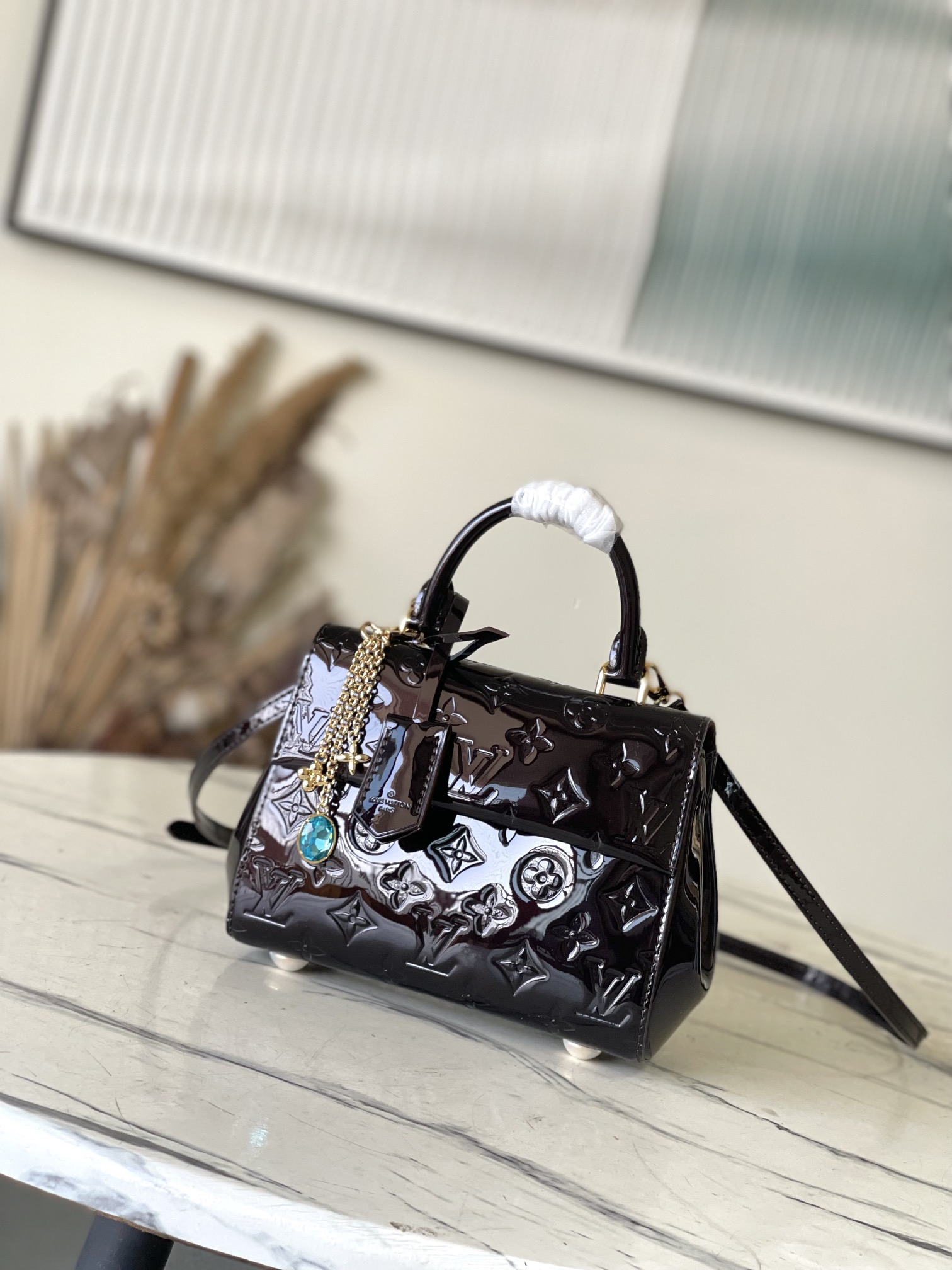 Louis Vuitton Basic Bag Gold M-l