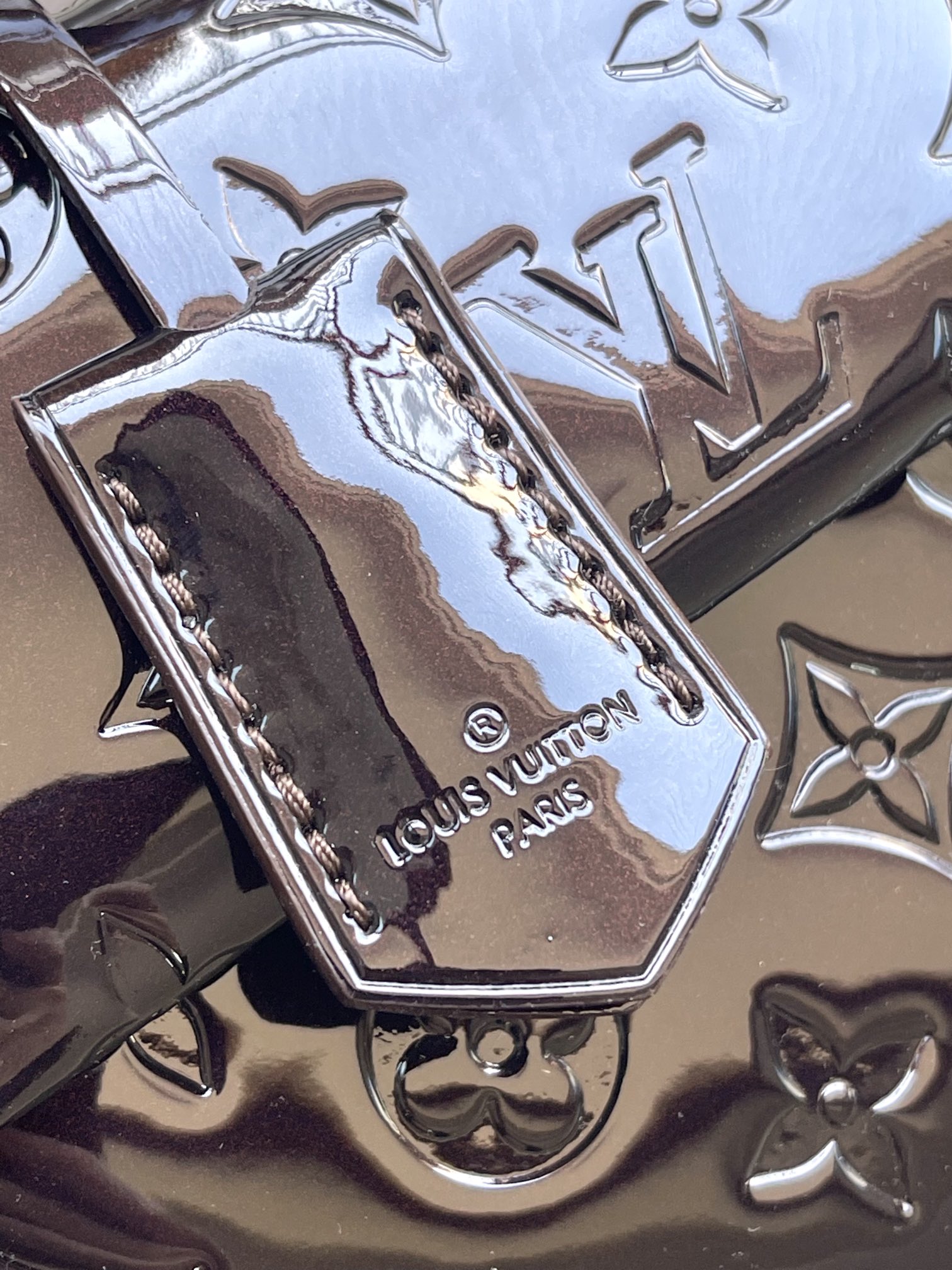 Louis Vuitton Basic Bag Gold M-l