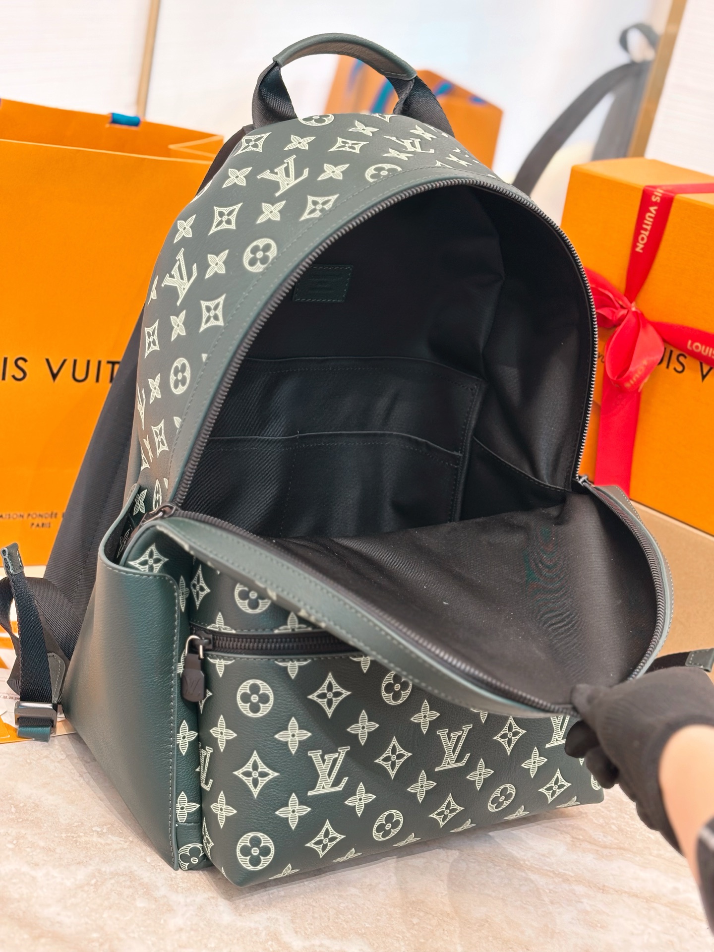 Louis Vuitton Backpack M-s-20cm