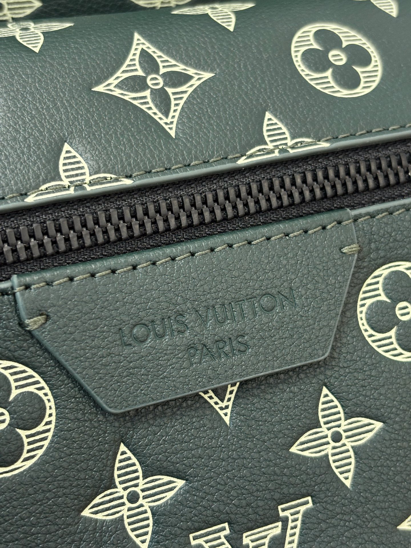 Louis Vuitton Backpack M-s-20cm