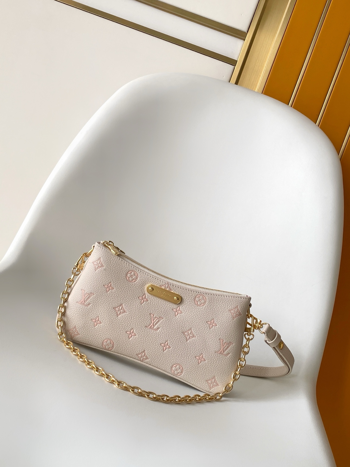 Louis Vuitton Basic Bag Cow Leather Black M-l-s