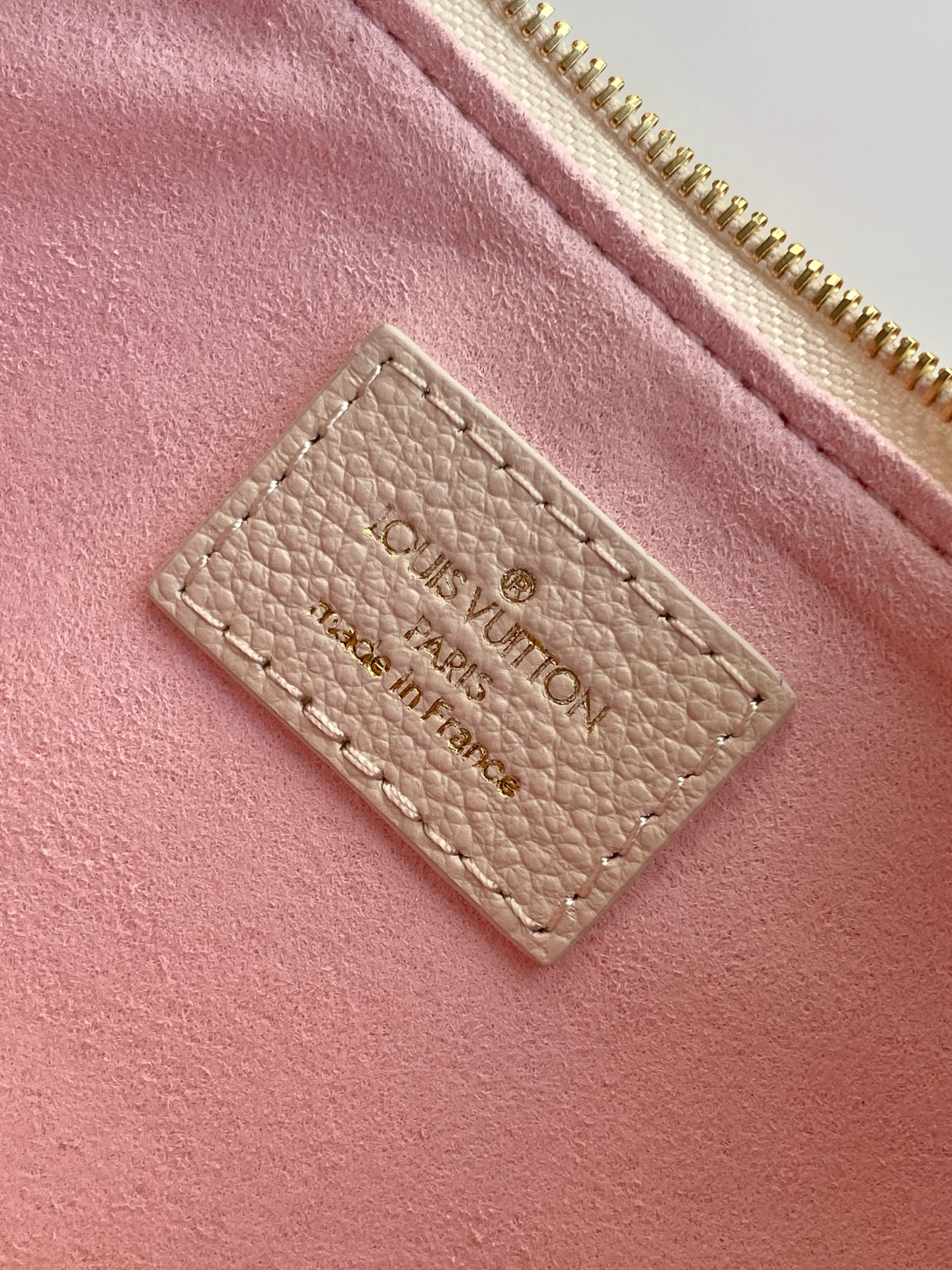 Louis Vuitton Basic Bag Cow Leather Black M-l-s