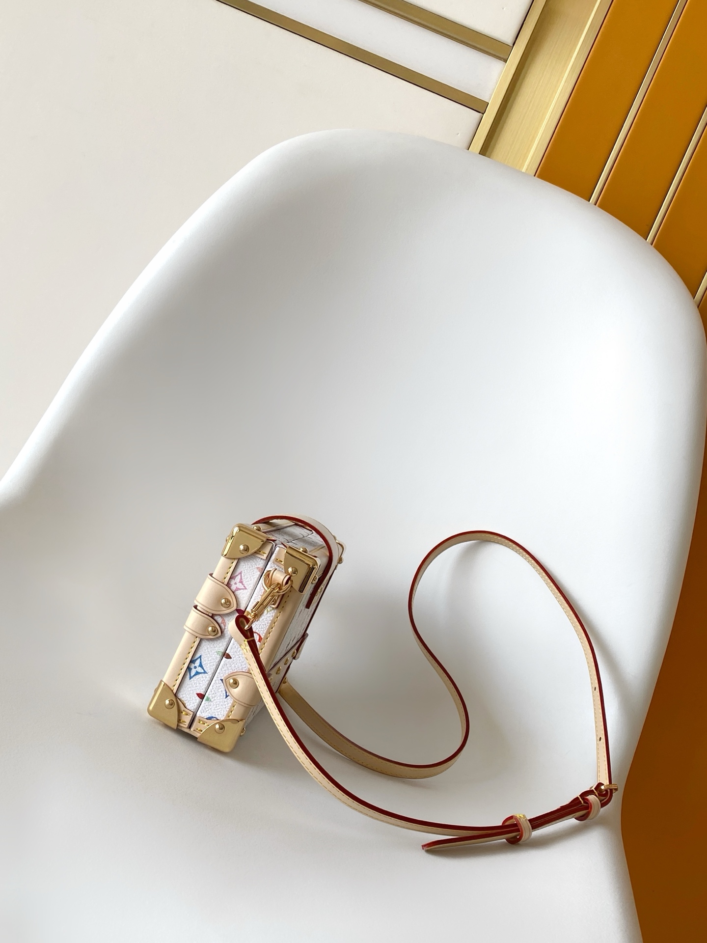 Louis Vuitton Basic Bag Canvas M-l-s