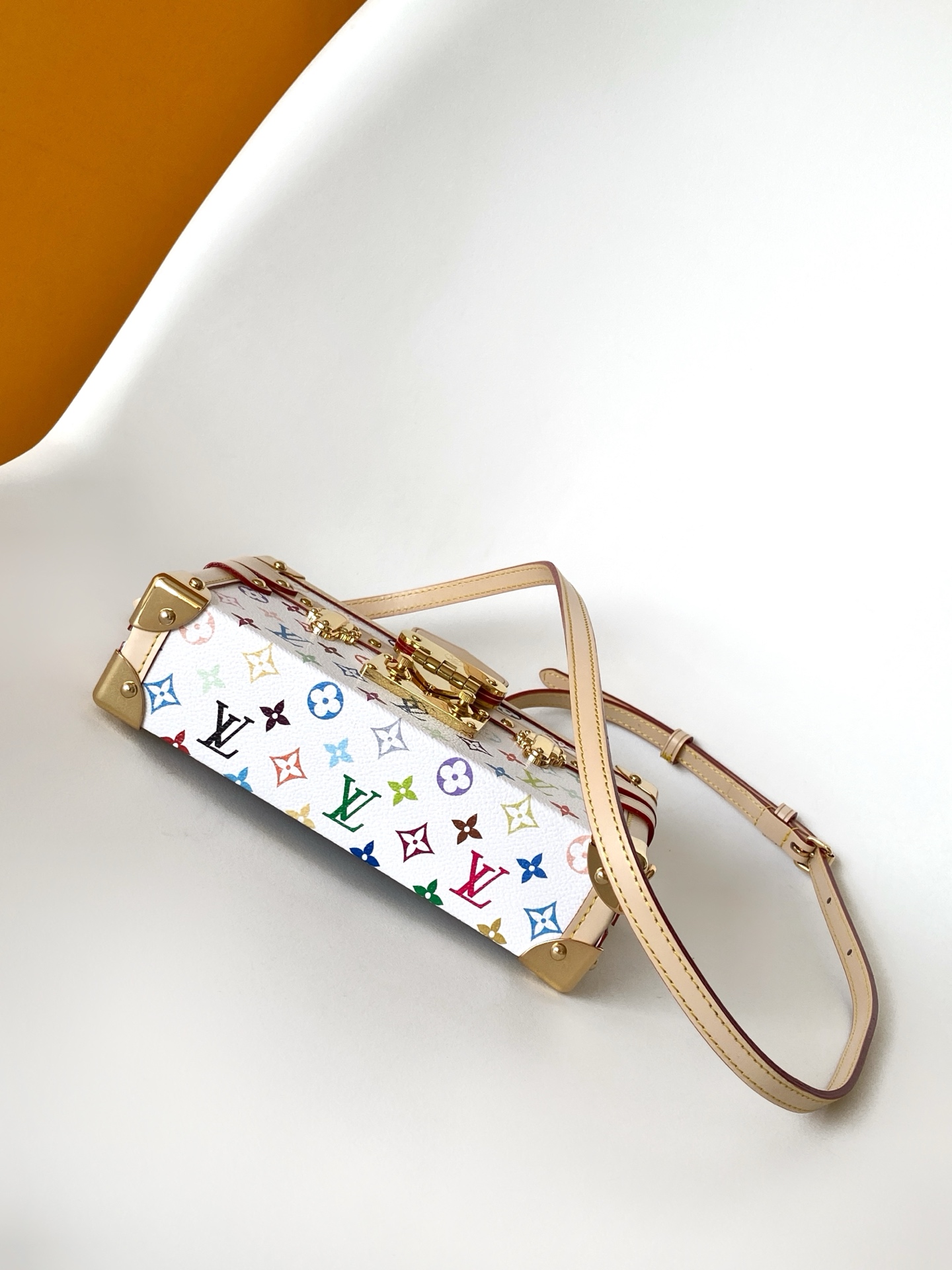 Louis Vuitton Basic Bag Canvas M-l-s