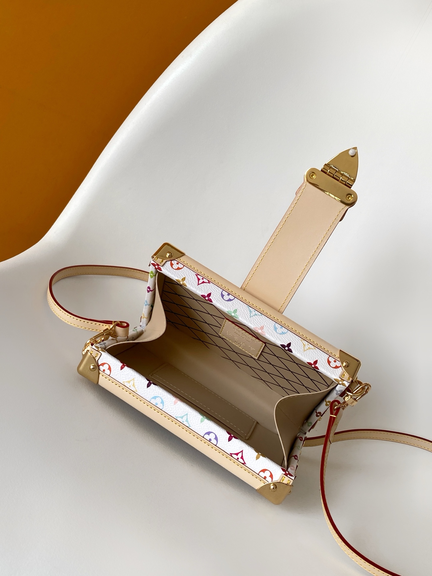 Louis Vuitton Basic Bag Canvas M-l-s