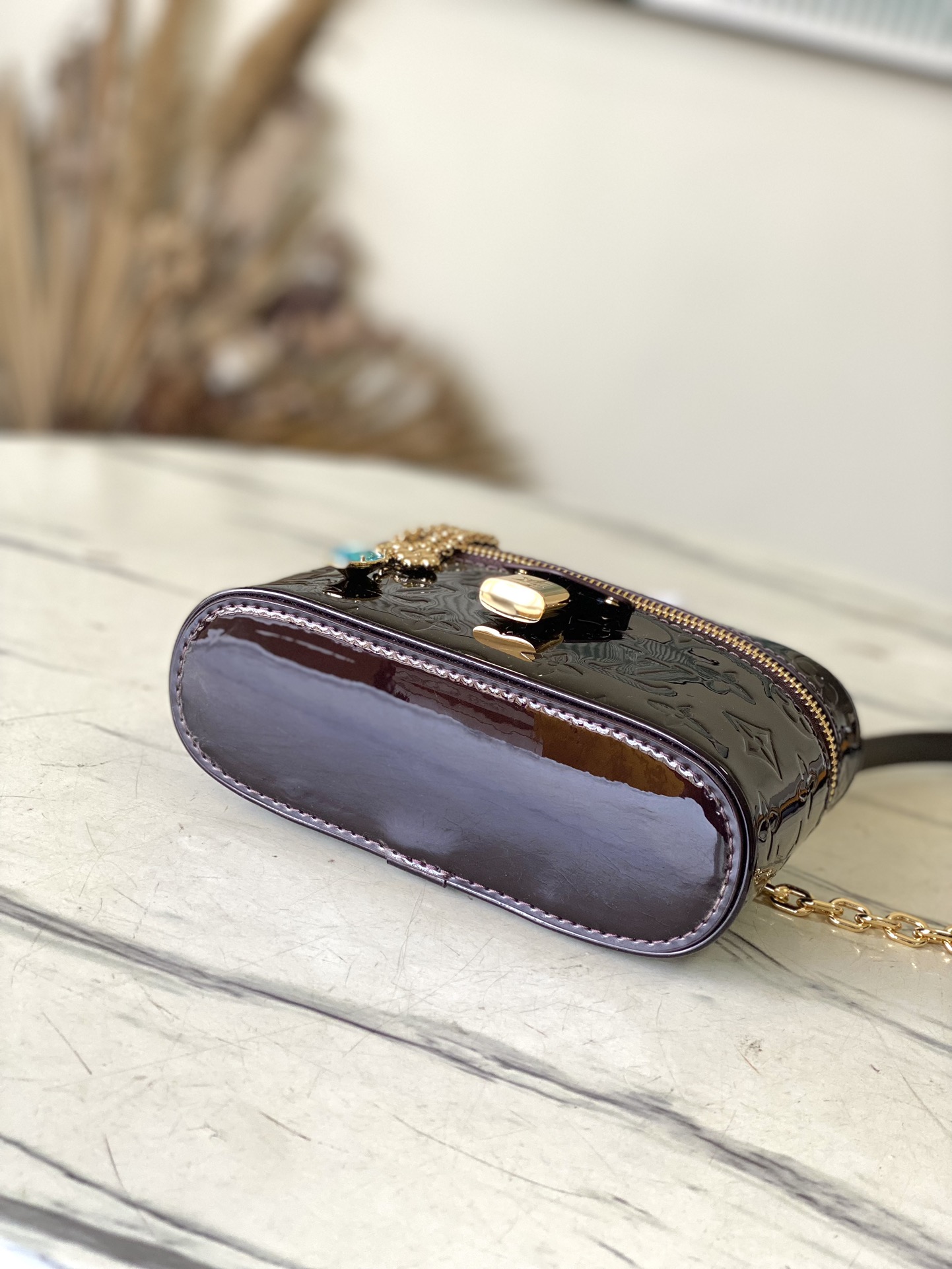 Louis Vuitton Basic Bag Canvas Gold M-l