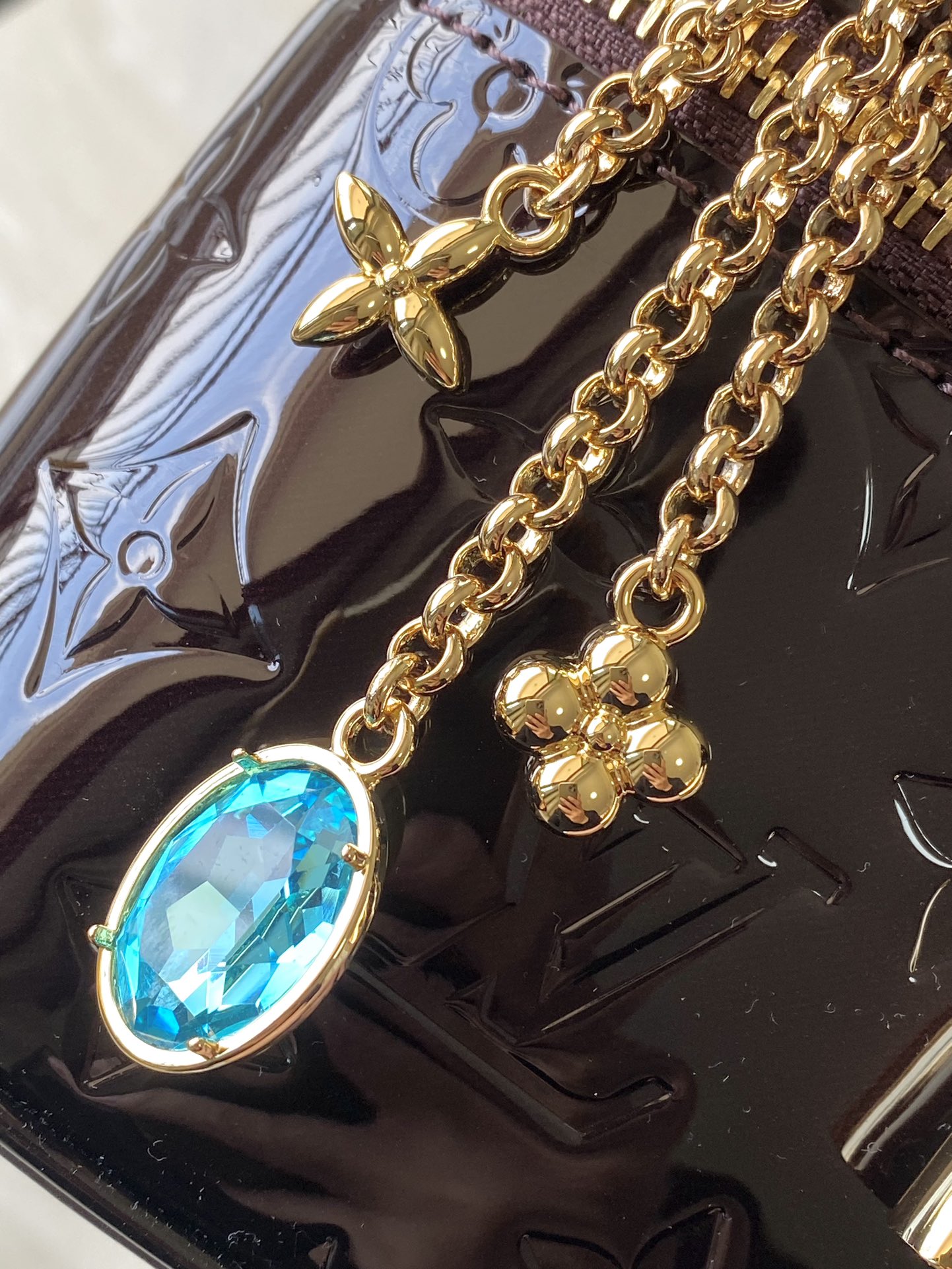 Louis Vuitton Basic Bag Canvas Gold M-l