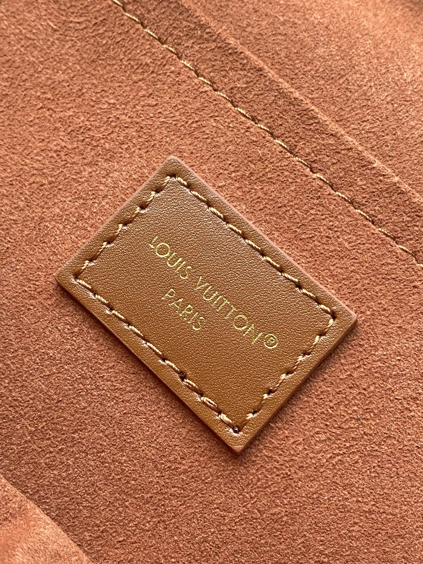 Louis Vuitton Basic Bag Brown M