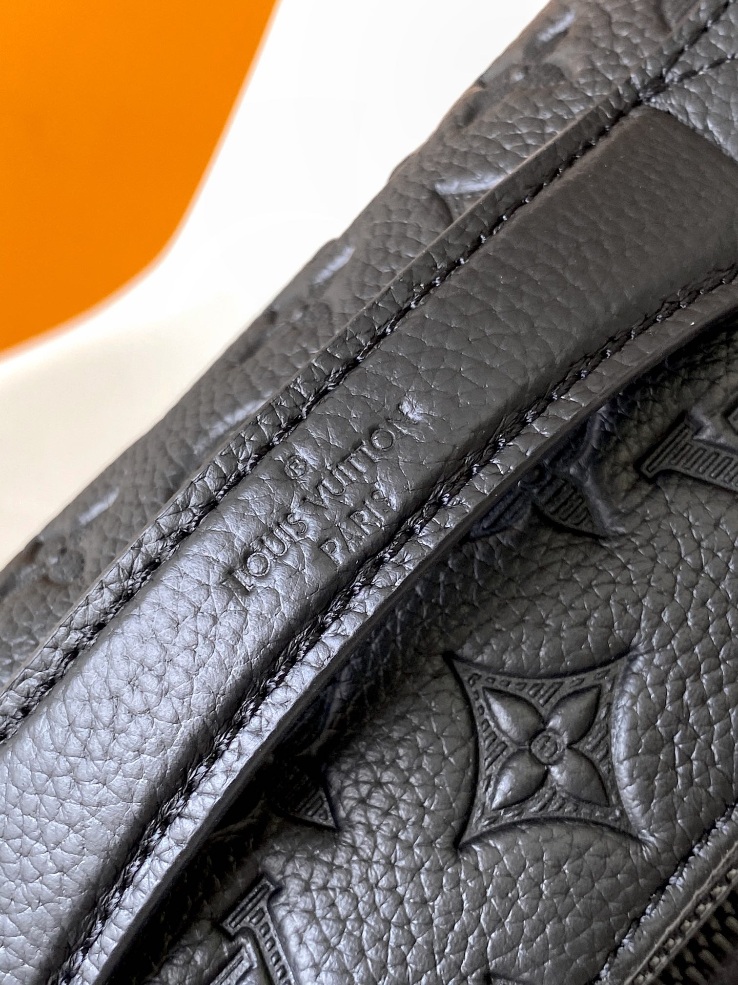 Louis Vuitton Basic Bag Cow Leather Black M-s