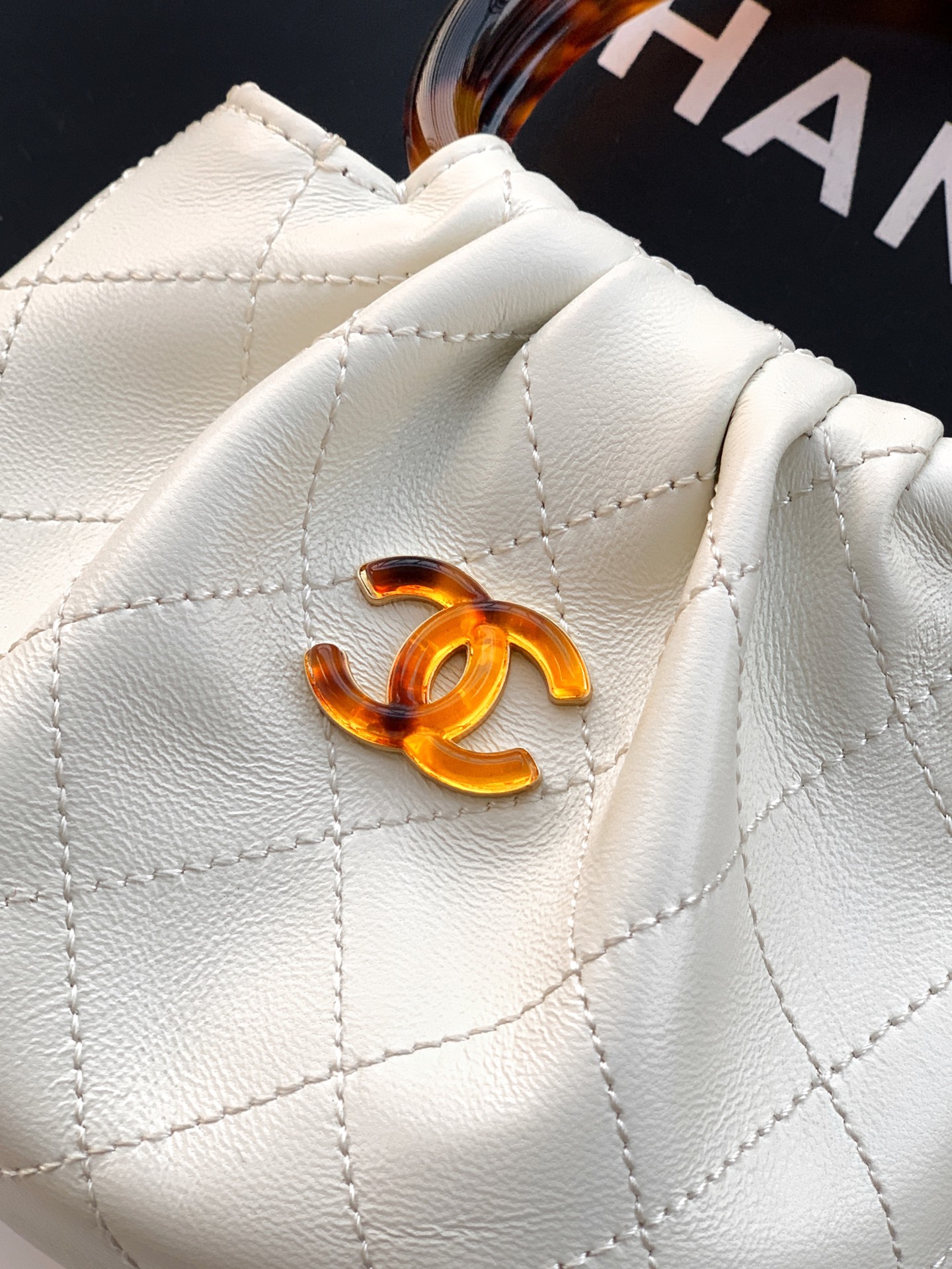 Chanel Tote Bag Sheepskin White M-l