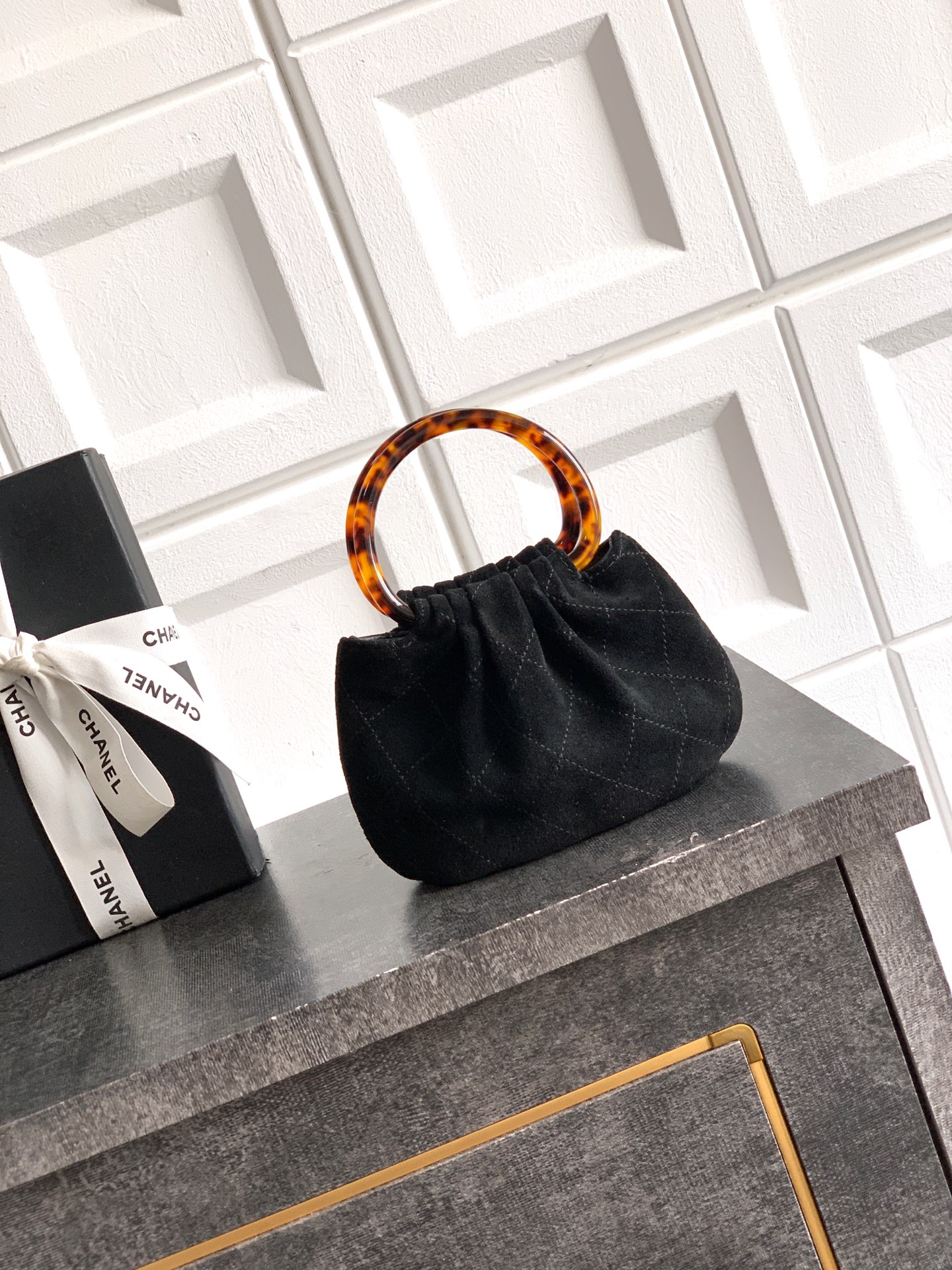 Chanel Basic Bag Black M-l