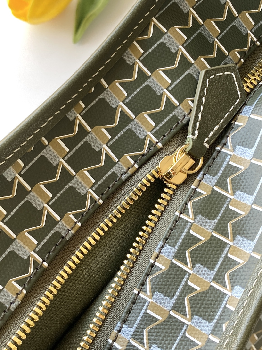 Moynat Basic Bag Large Capacity M-15cm