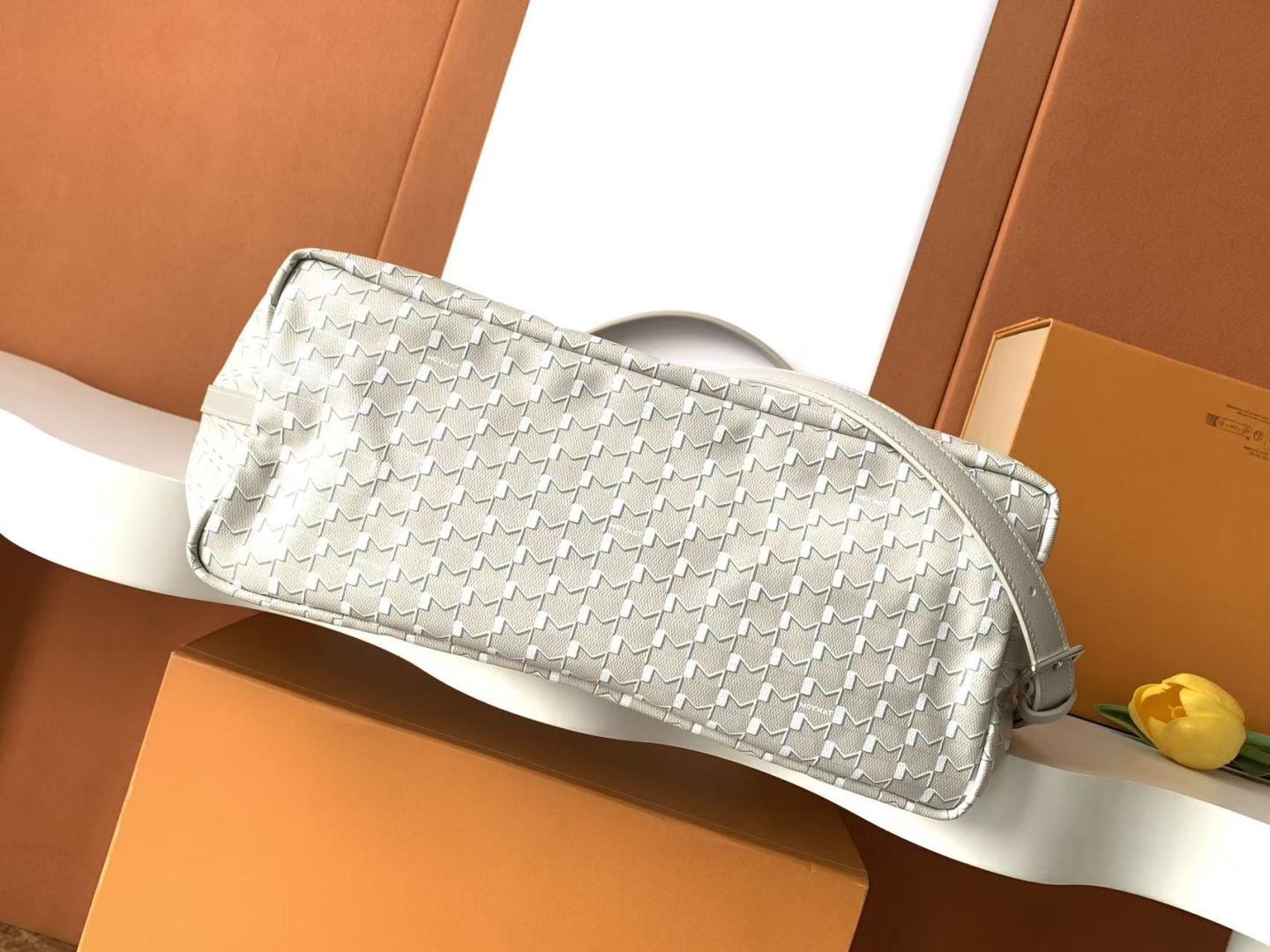 Moynat Basic Bag Large Capacity M-15cm