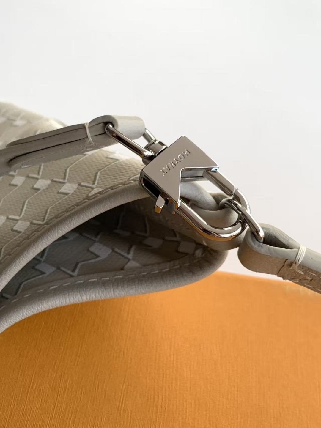 Moynat Basic Bag Large Capacity M-15cm