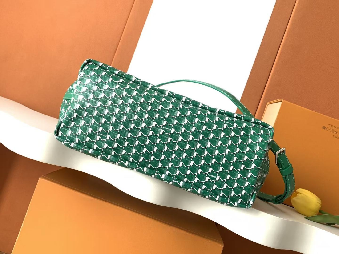 Moynat Basic Bag Large Capacity M-15cm