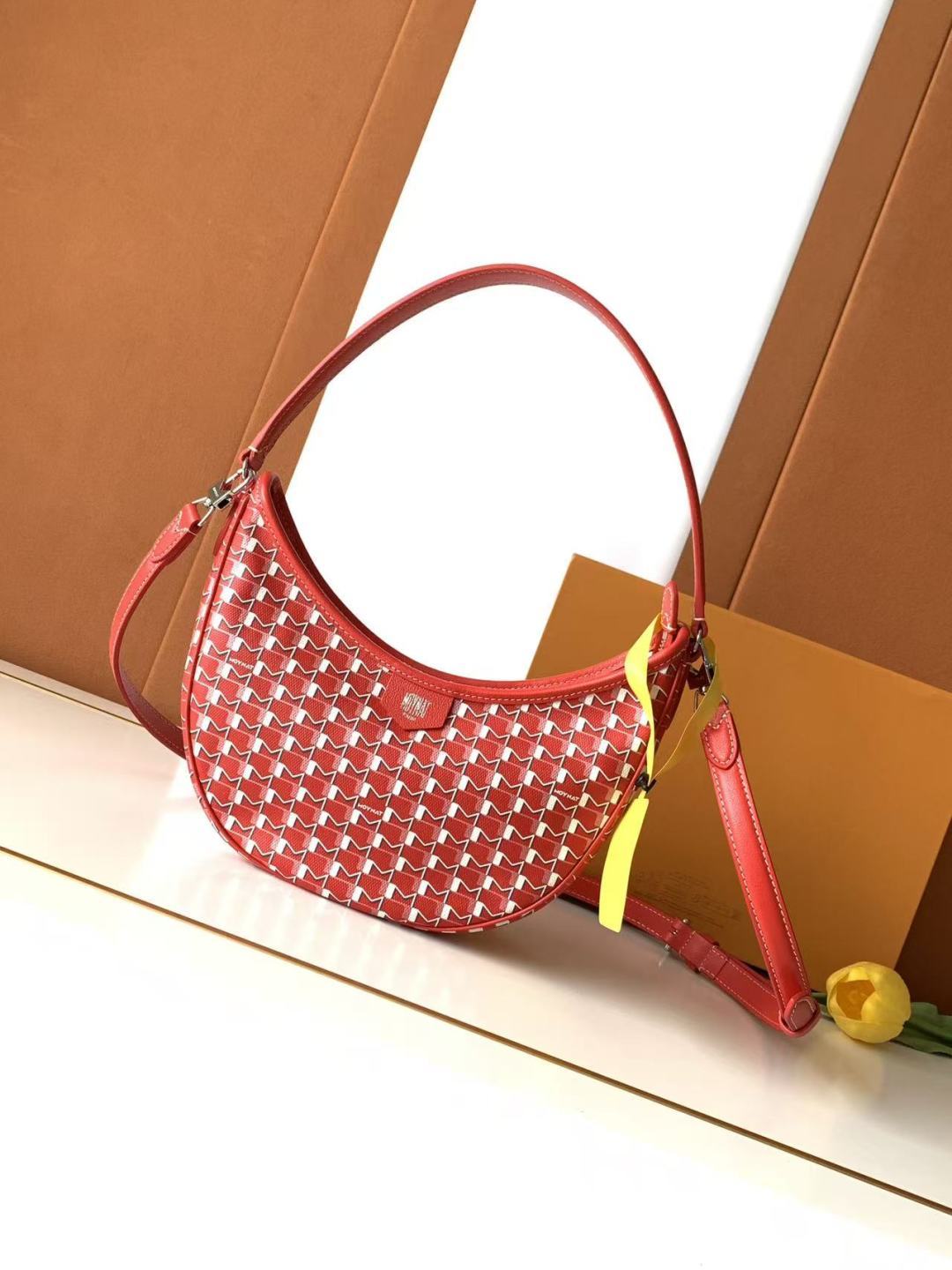 Moynat Basic Bag Cow Leather M-s