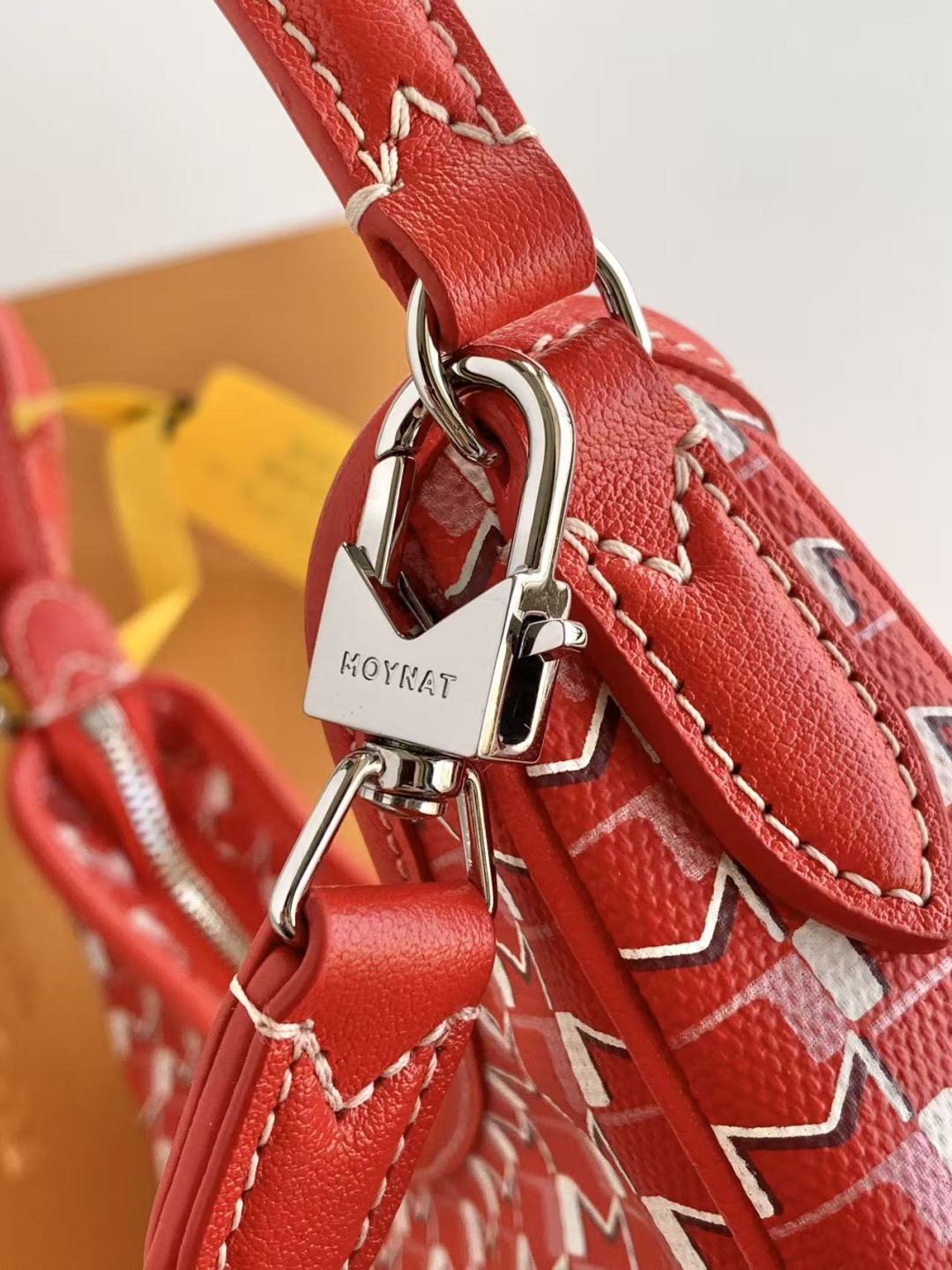 Moynat Basic Bag Cow Leather M-s