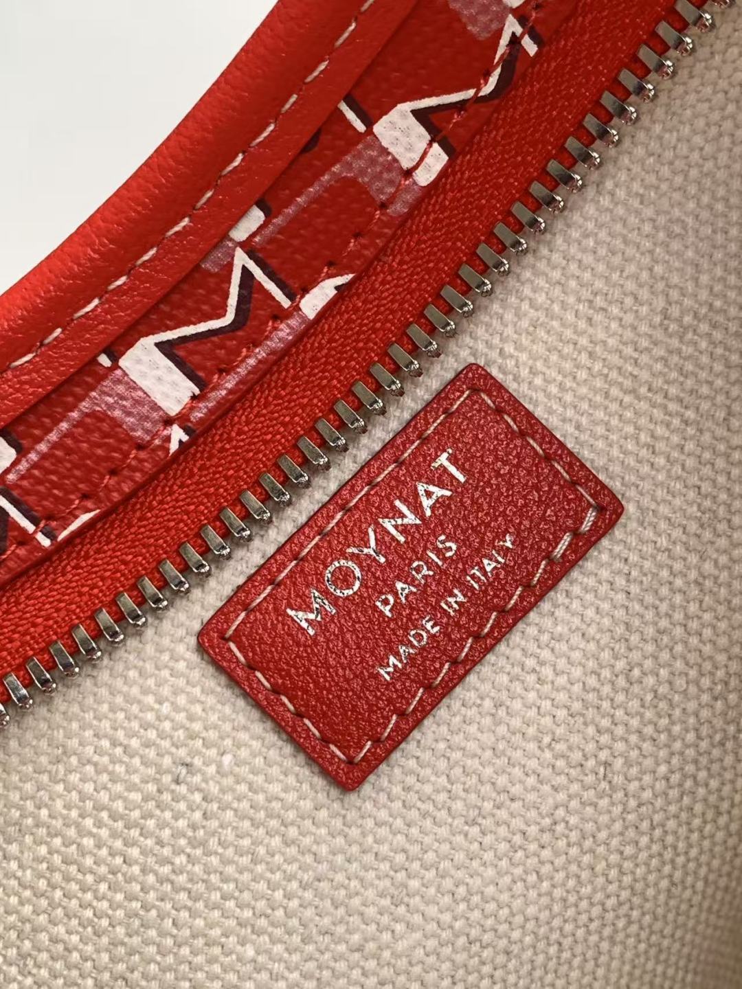 Moynat Basic Bag Cow Leather M-s