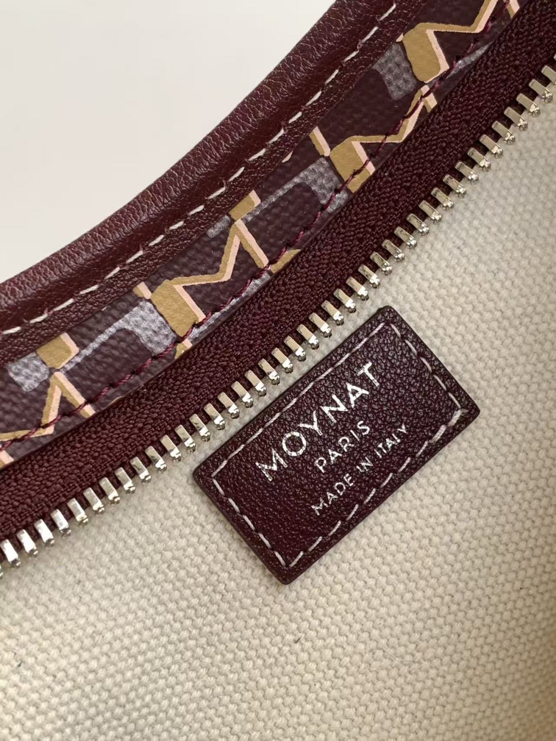 Moynat Basic Bag Cow Leather M-s