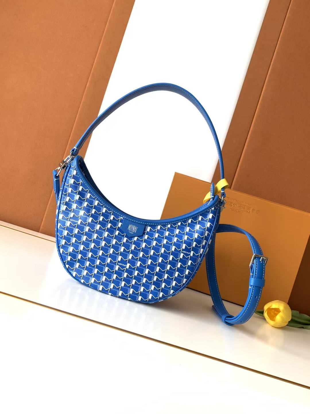 Moynat Basic Bag Cow Leather M-s