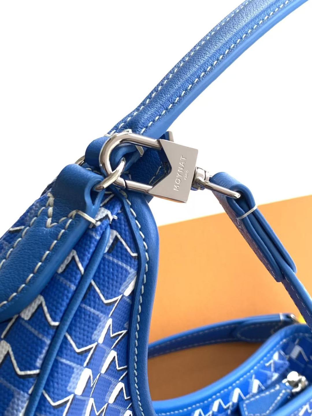 Moynat Basic Bag Cow Leather M-s