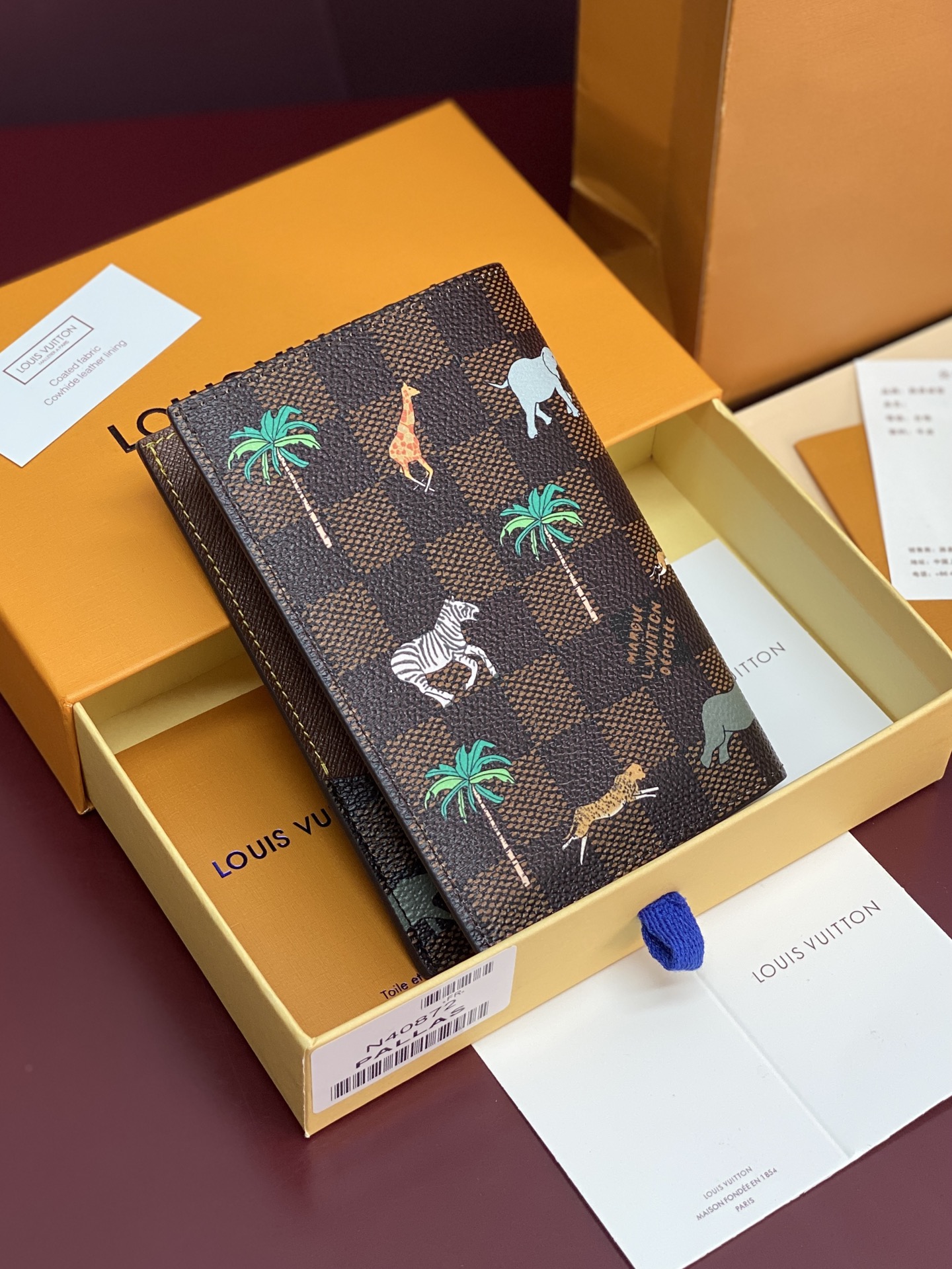 Louis Vuitton Basic Bag Canvas M-l