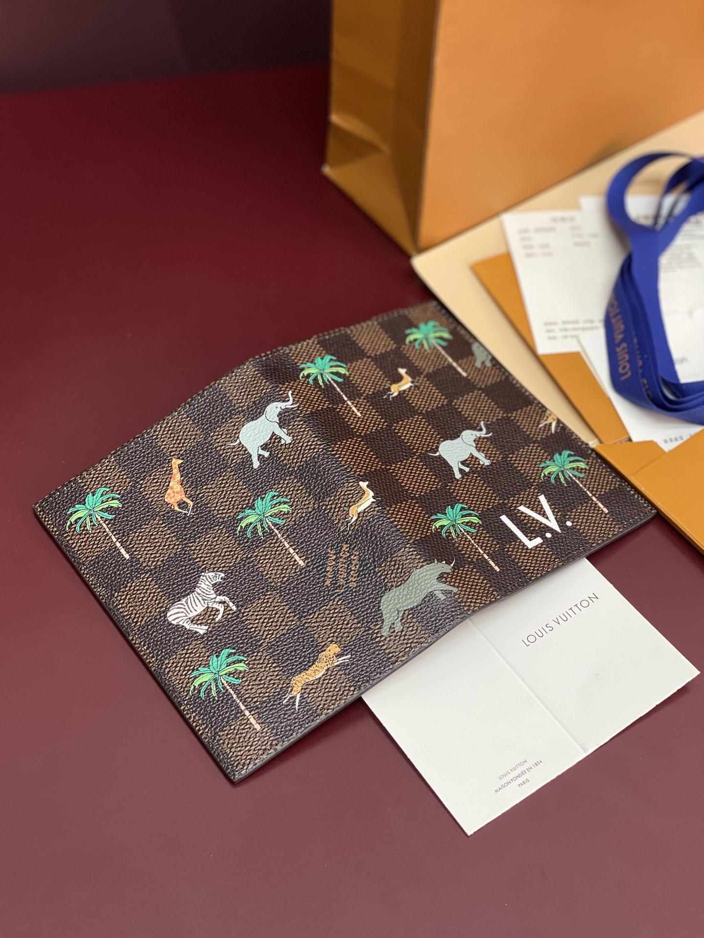 Louis Vuitton Basic Bag Canvas M-l