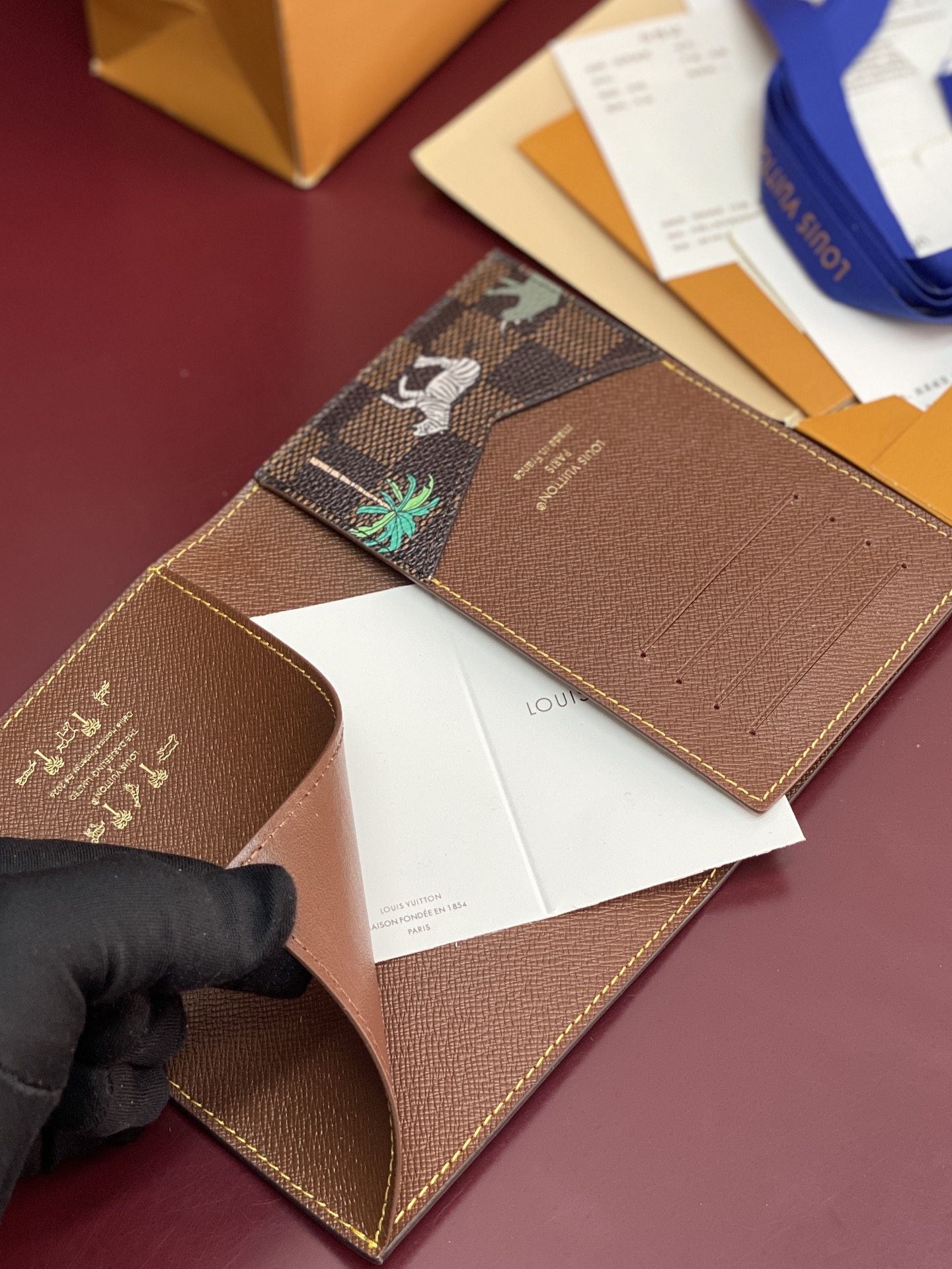 Louis Vuitton Basic Bag Canvas M-l