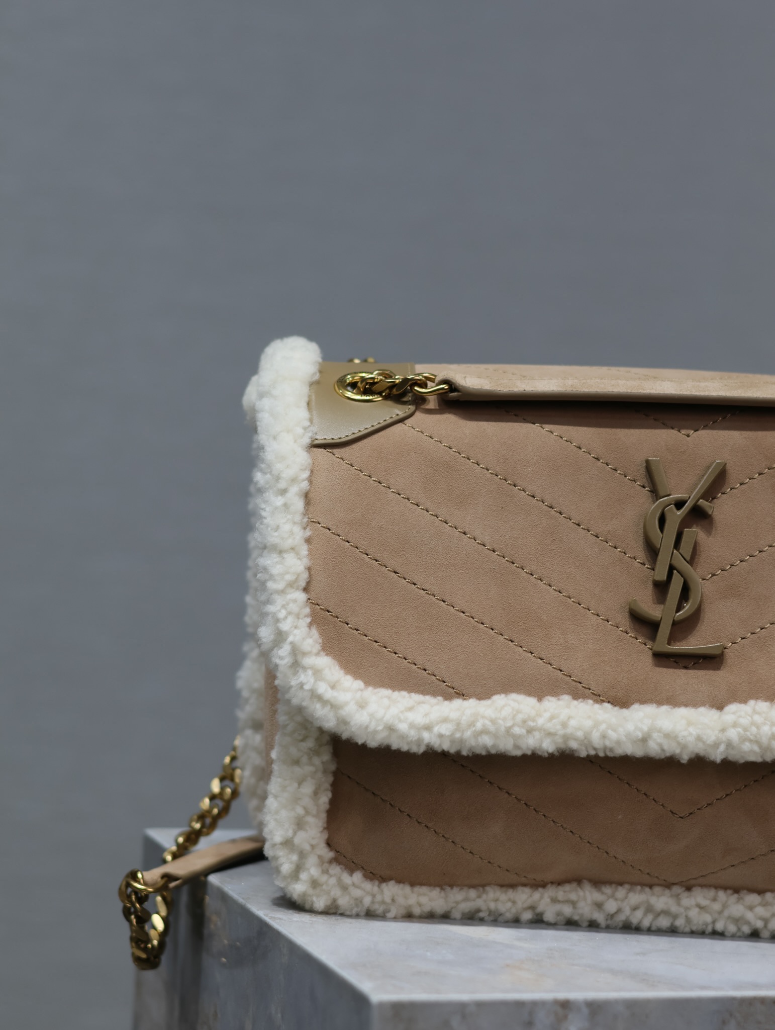 Basic Bag M