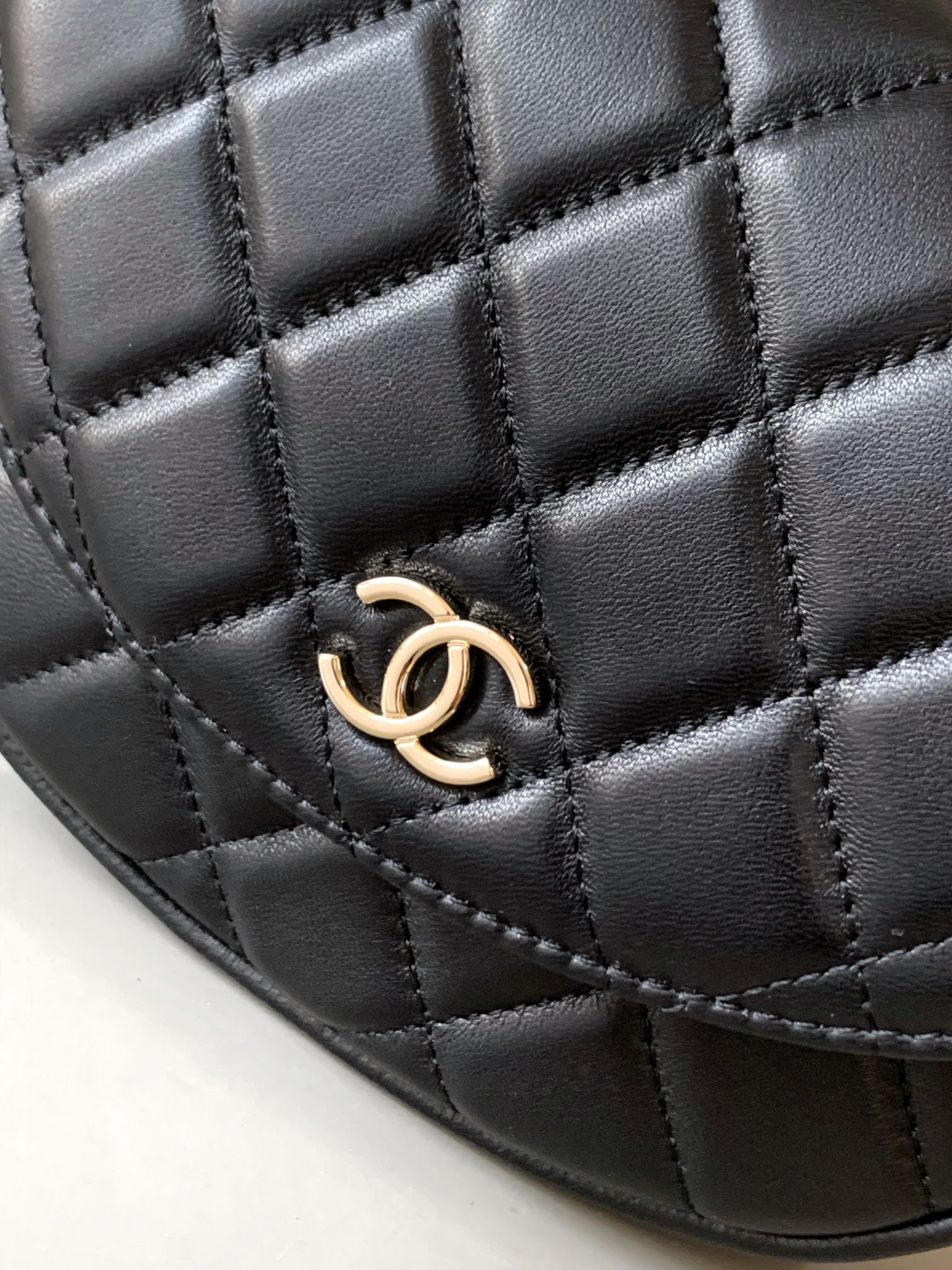 Chanel Clutch Bag Sheepskin M-l