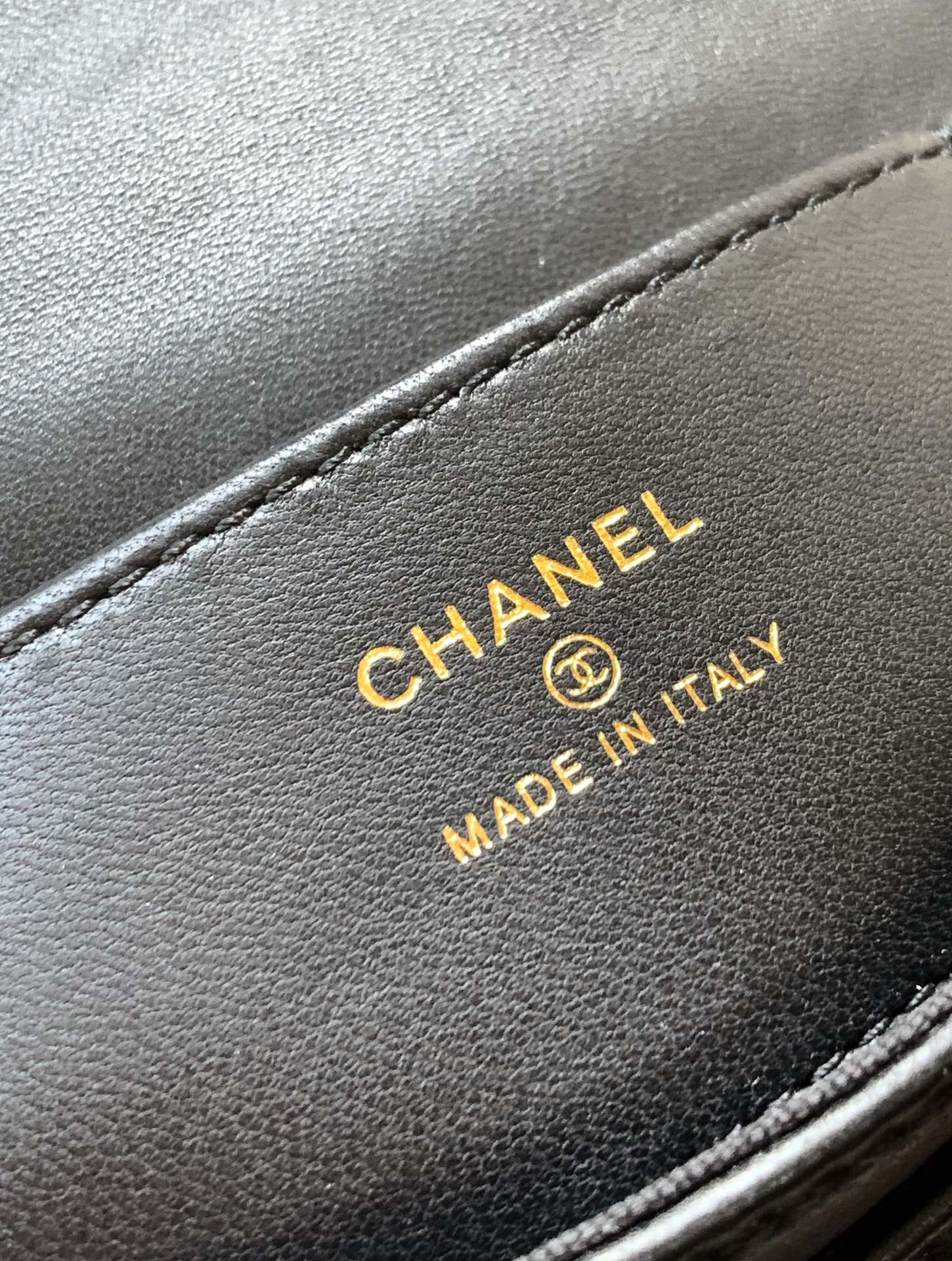 Chanel Clutch Bag Sheepskin M-l