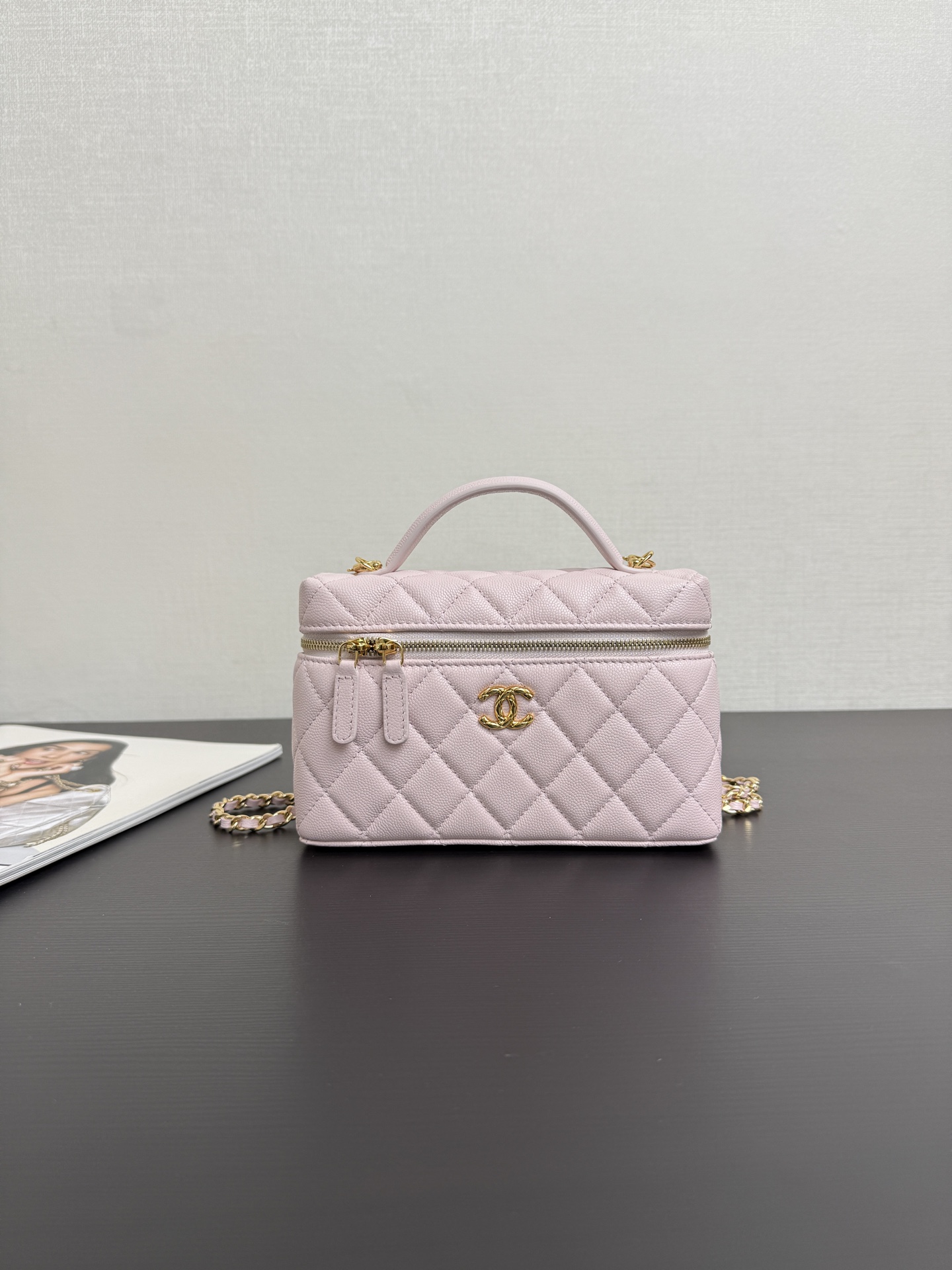 Chanel Basic Bag Cow Leather 19cm-l-s