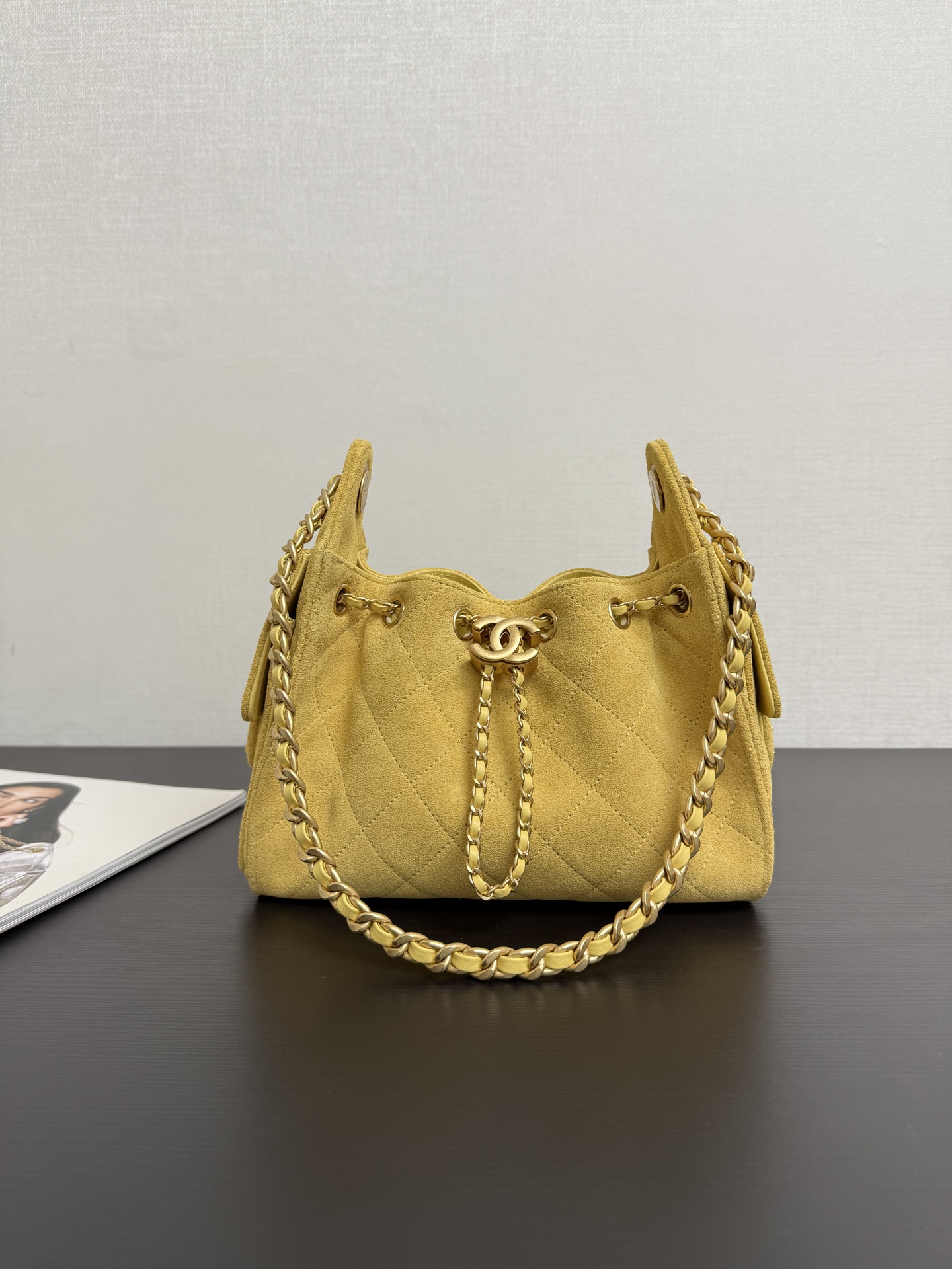 Chanel Bucket Bag Cow Leather 10cm-m-l-s