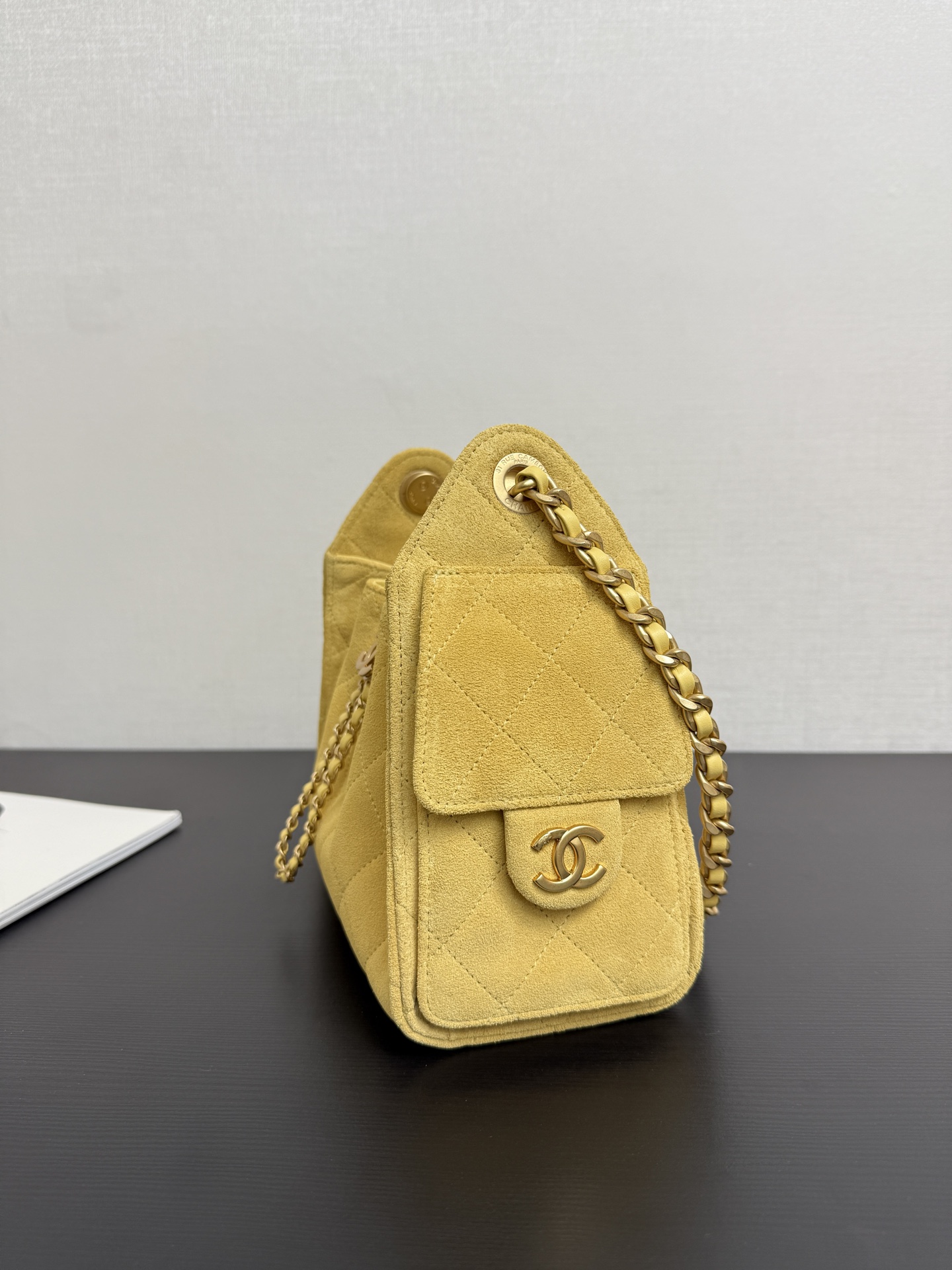 Chanel Bucket Bag Cow Leather 10cm-m-l-s