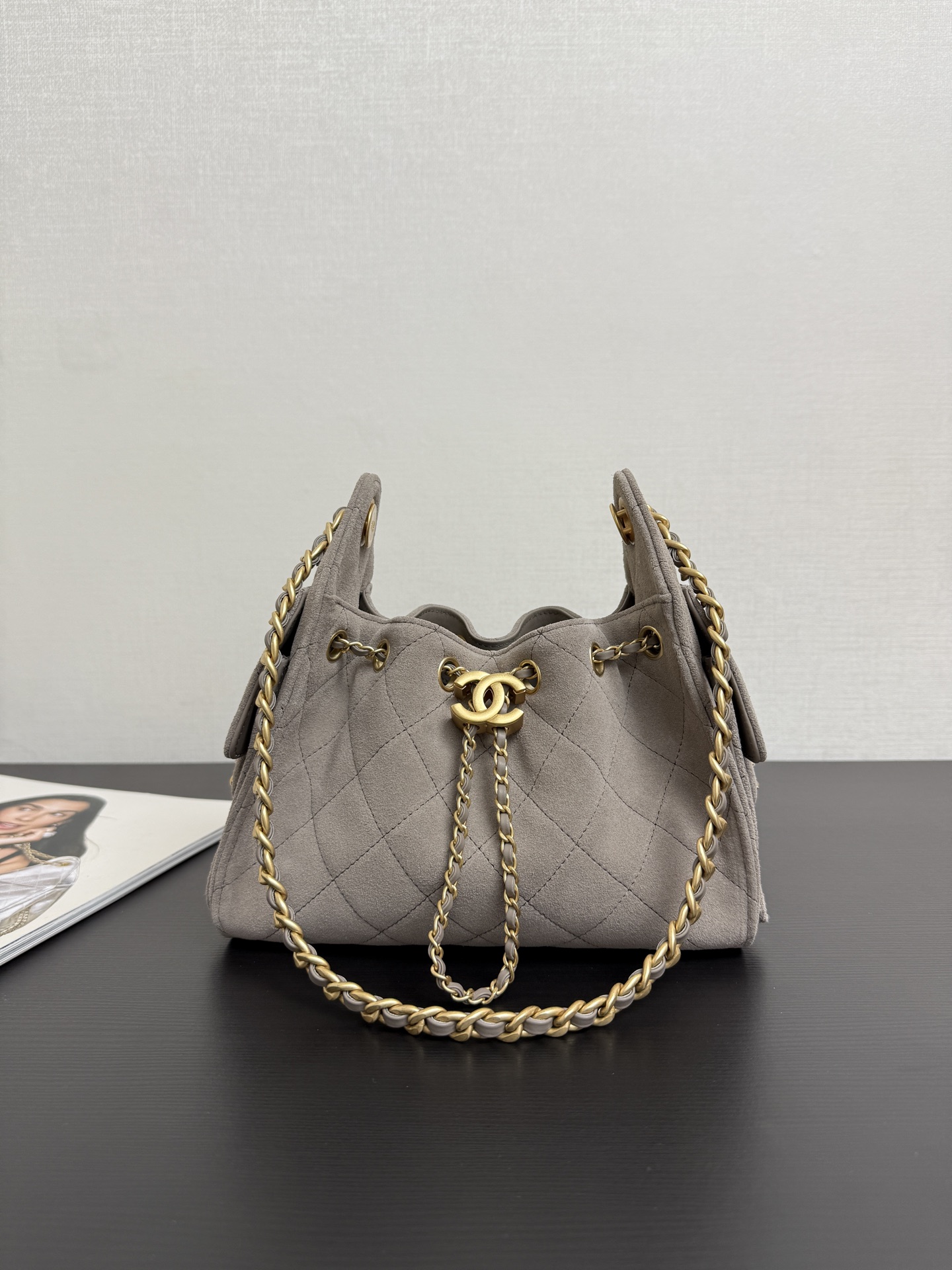 Chanel Bucket Bag Cow Leather 10cm-m-l-s
