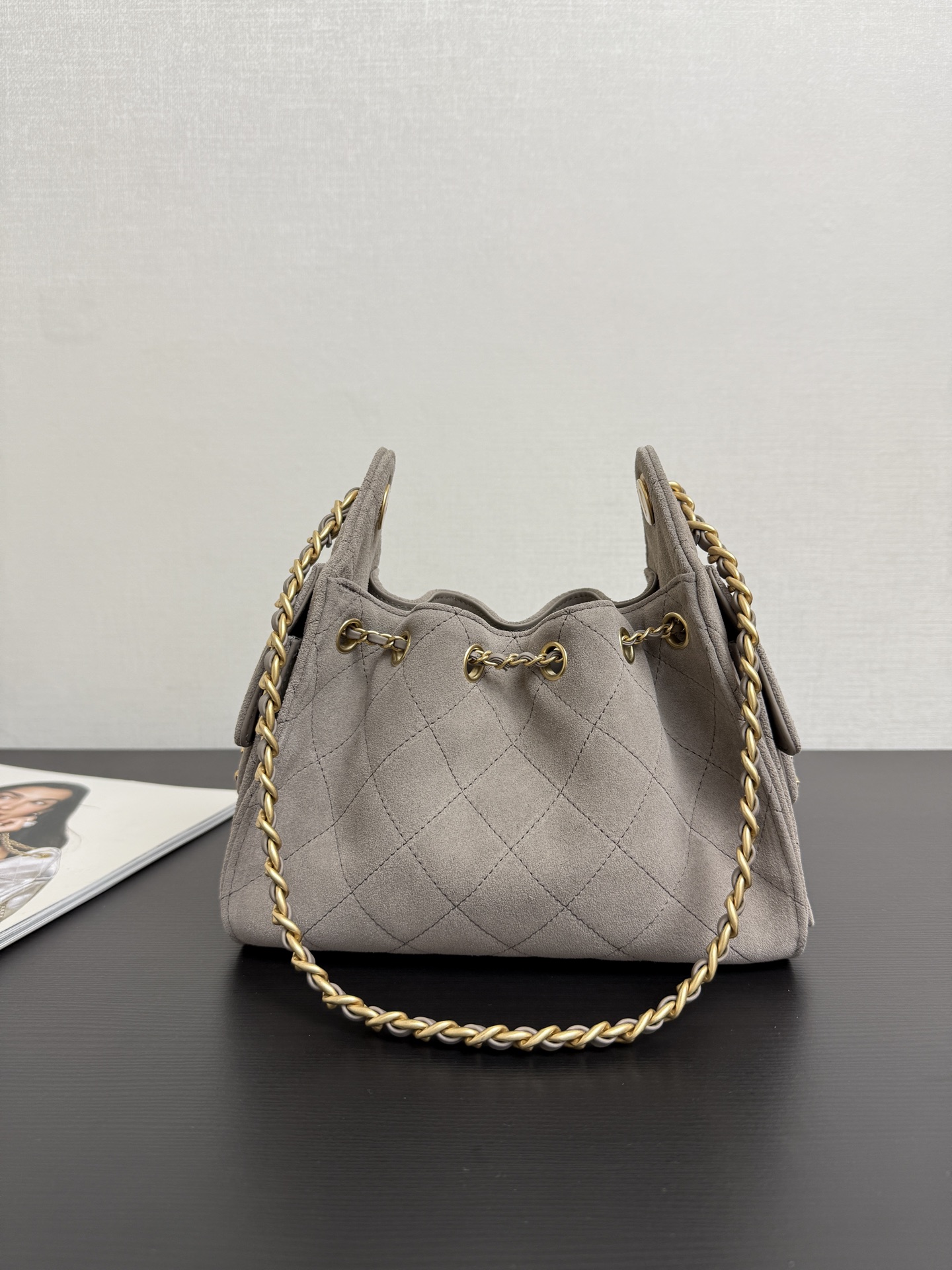 Chanel Bucket Bag Cow Leather 10cm-m-l-s