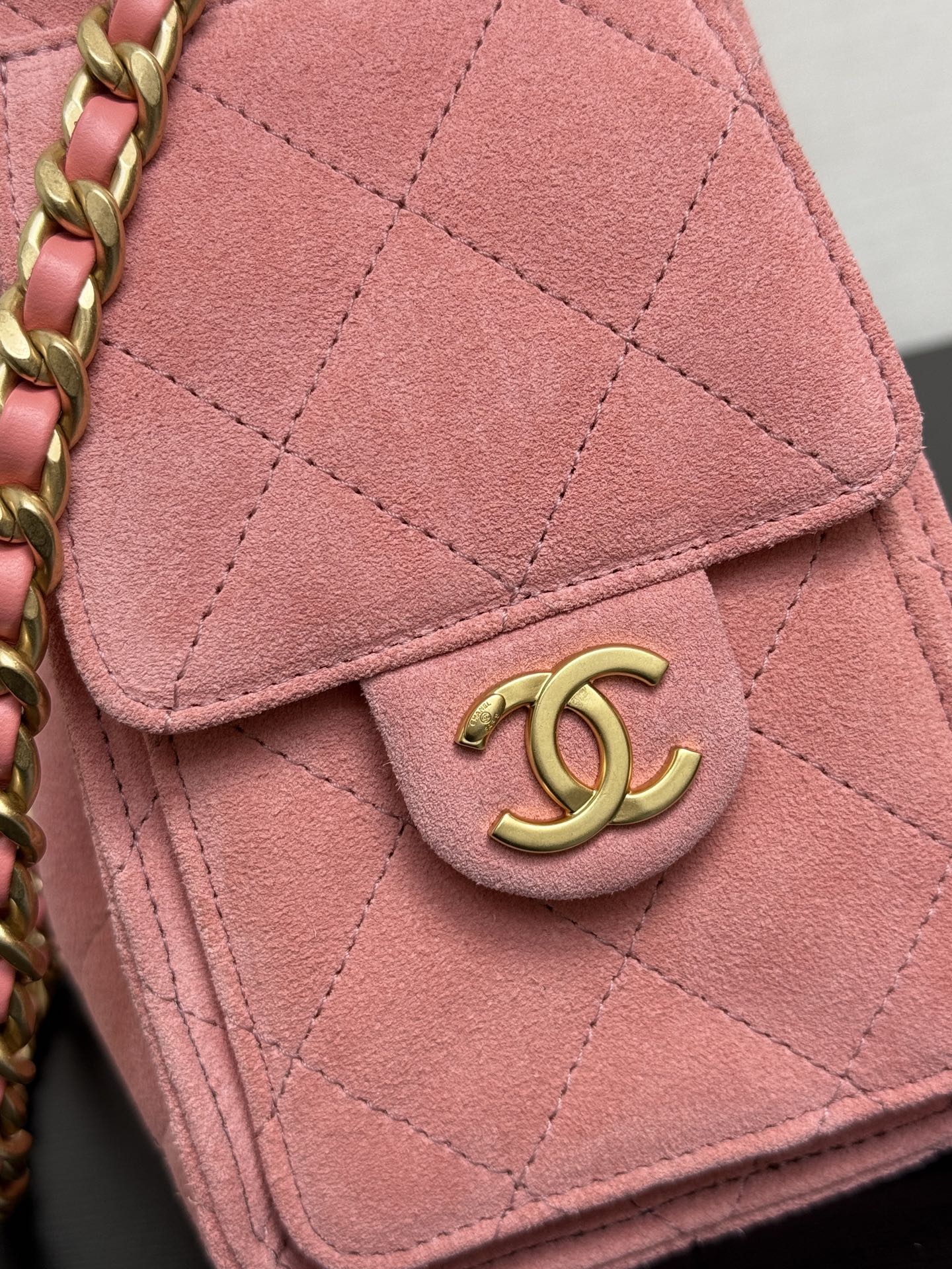 Chanel Bucket Bag Cow Leather 10cm-m-l-s
