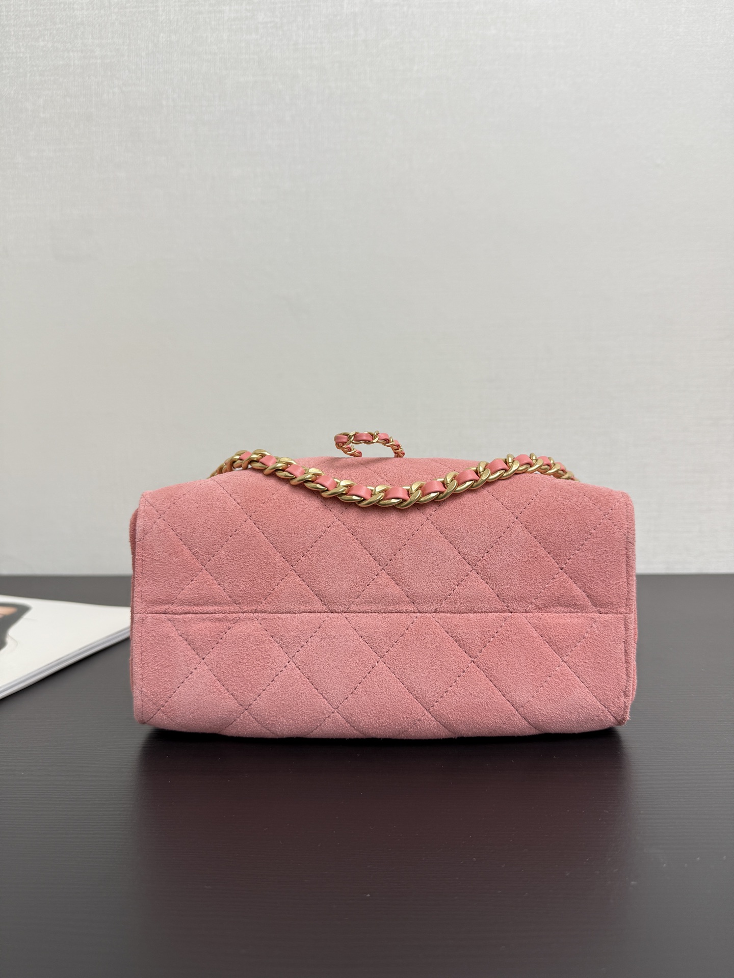 Chanel Bucket Bag Cow Leather 10cm-m-l-s