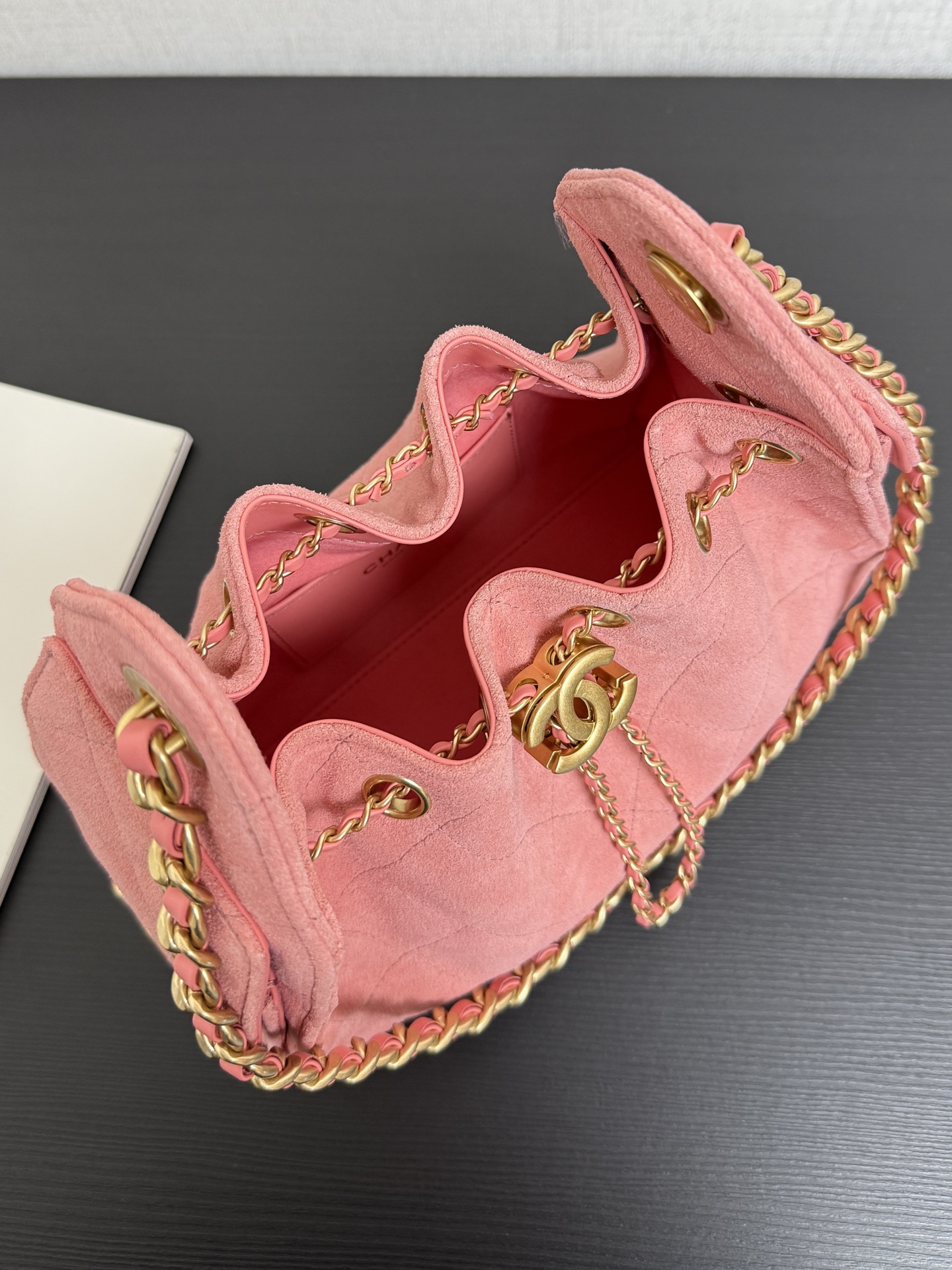 Chanel Bucket Bag Cow Leather 10cm-m-l-s